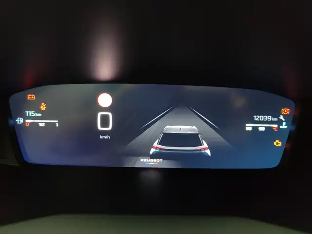 Peugeot 2008 view 11
