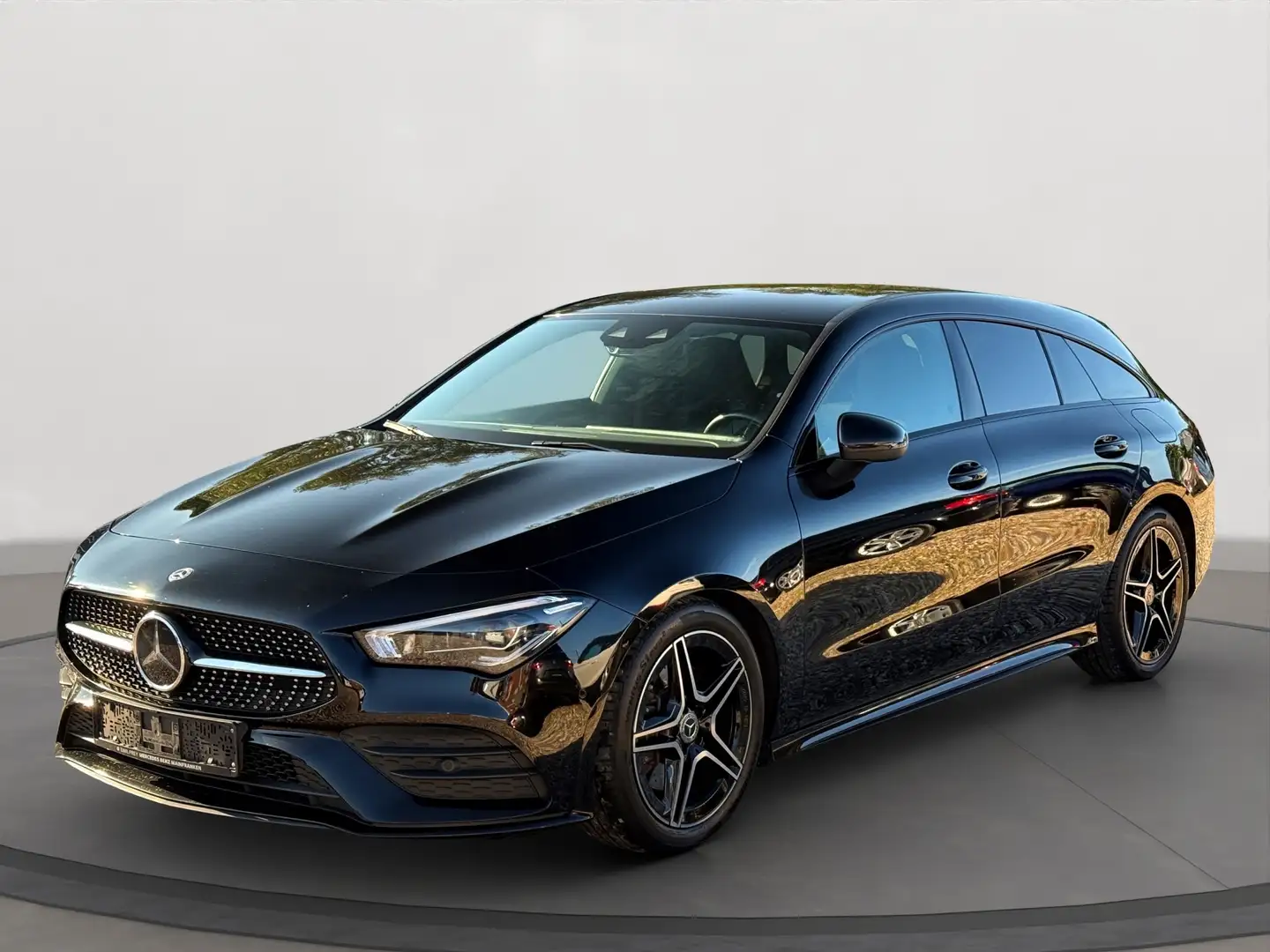 Mercedes-Benz CLA 220 CLA 220 d SB AMG NIGHT MBUX Widescreen Distronic Schwarz - 1