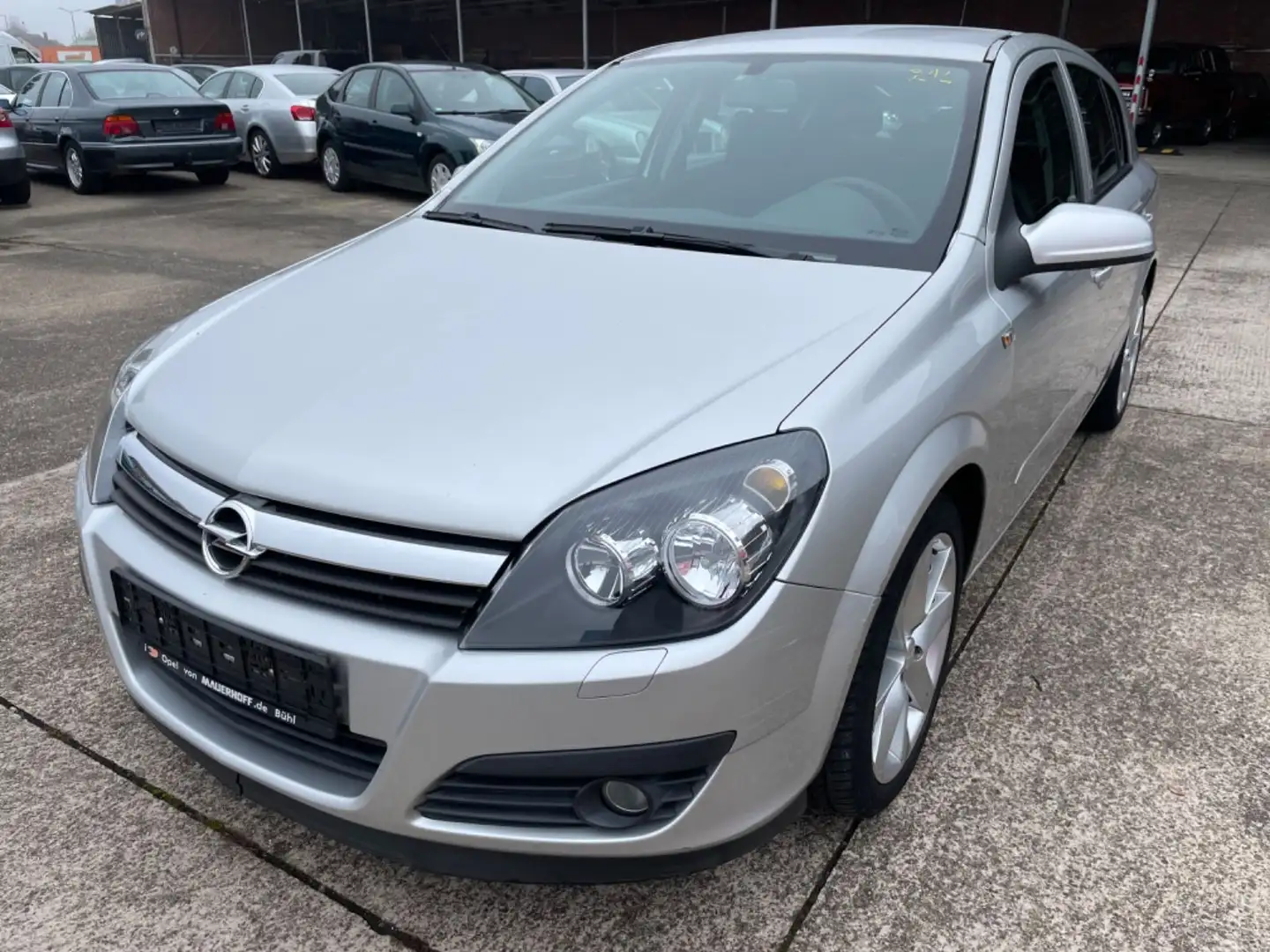 Opel Astra H Lim. Edition/AUTOMATIK/S-HEFT/TEMPO Silber - 1