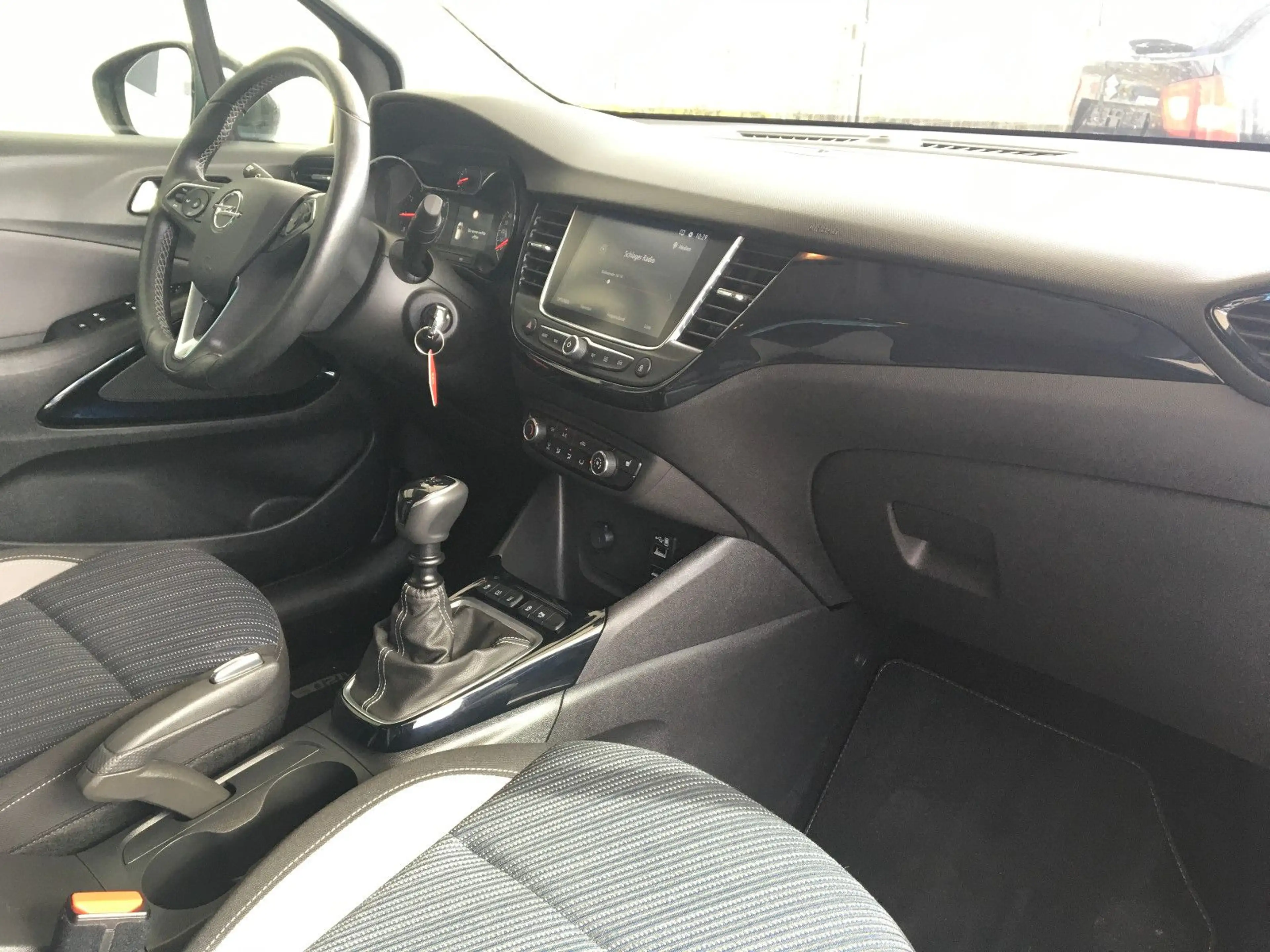 Opel Crossland X 120 Jahre/LED/Klima/Shz/Kam/DAB — photo 13
