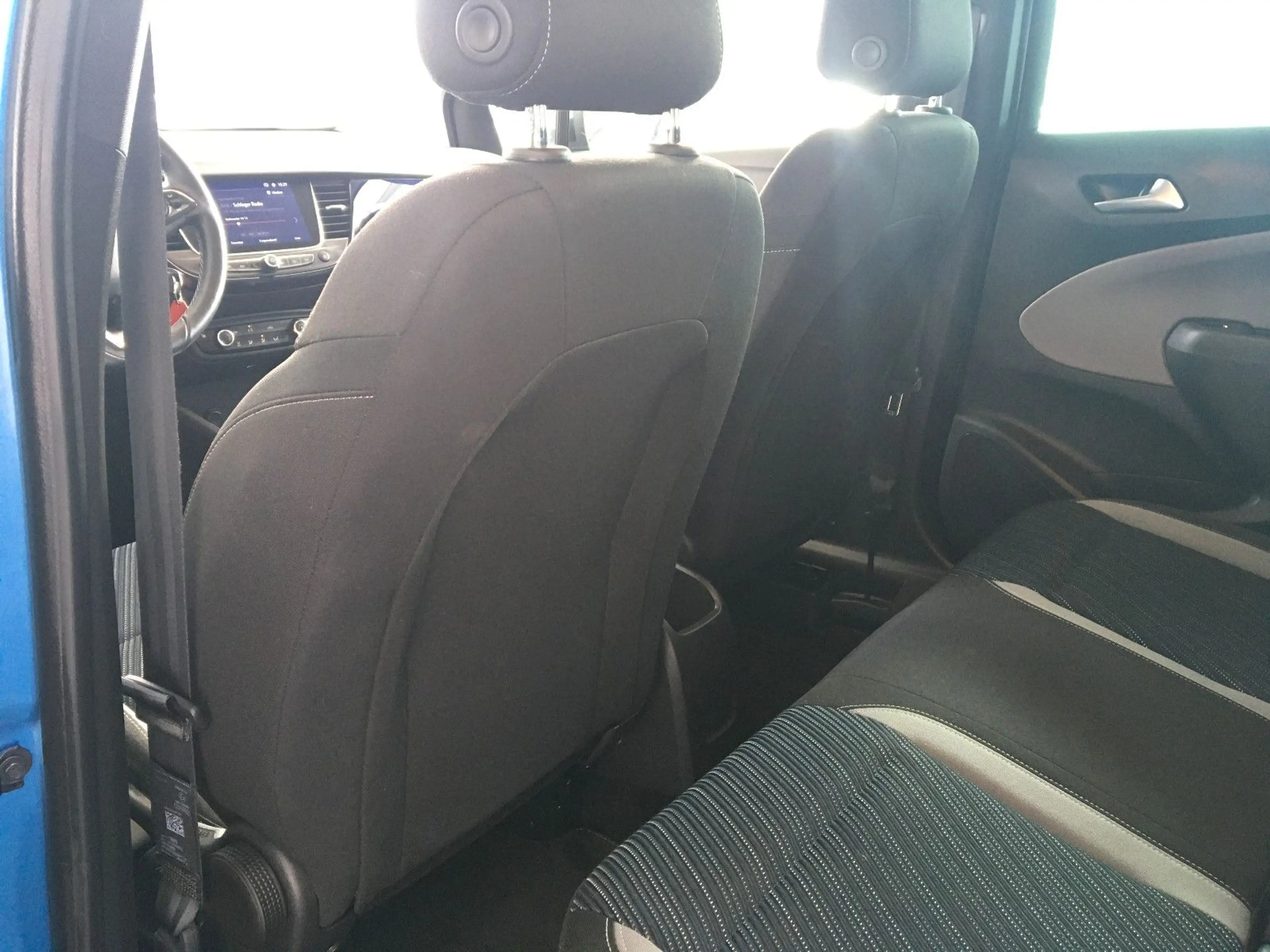 Opel Crossland X 120 Jahre/LED/Klima/Shz/Kam/DAB — photo 11