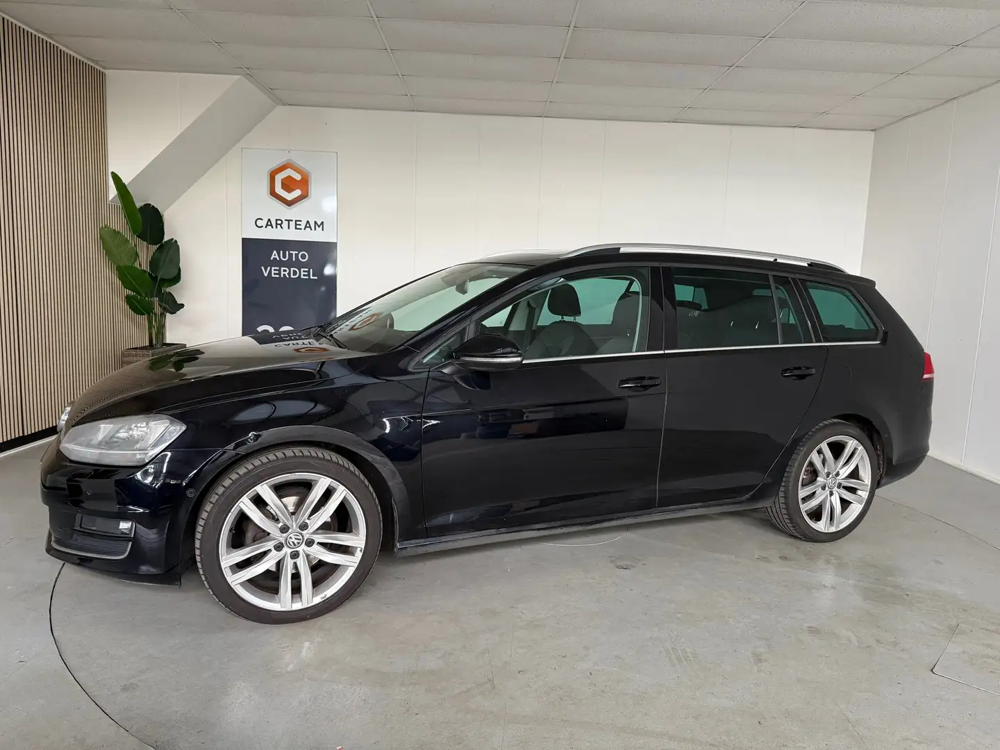 Volkswagen Golf Variant 1.4 TSI Highline Automaat, Airco, Panodak Zwart - 1
