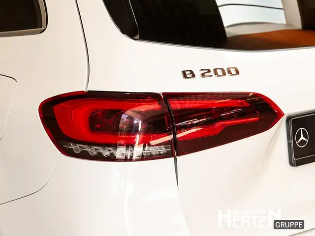 Mercedes-Benz B-Class view 14