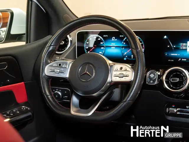 Mercedes-Benz B-Class view 7