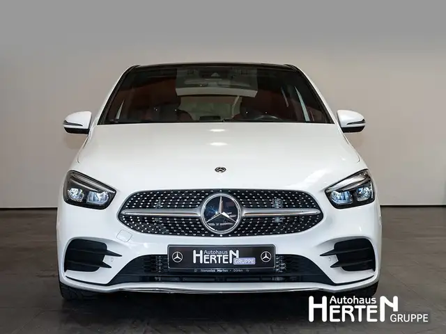 Mercedes-Benz B-Class view 2