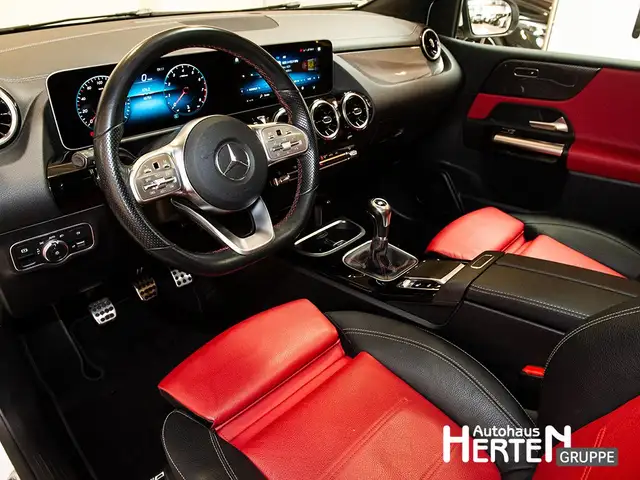 Mercedes-Benz B-Class view 8