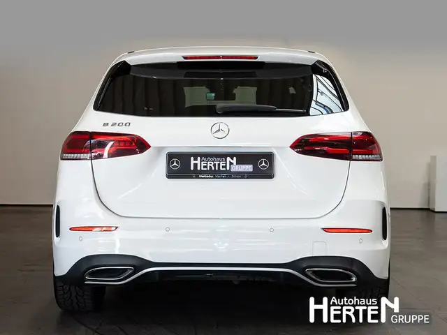 Mercedes-Benz B-Class view 4