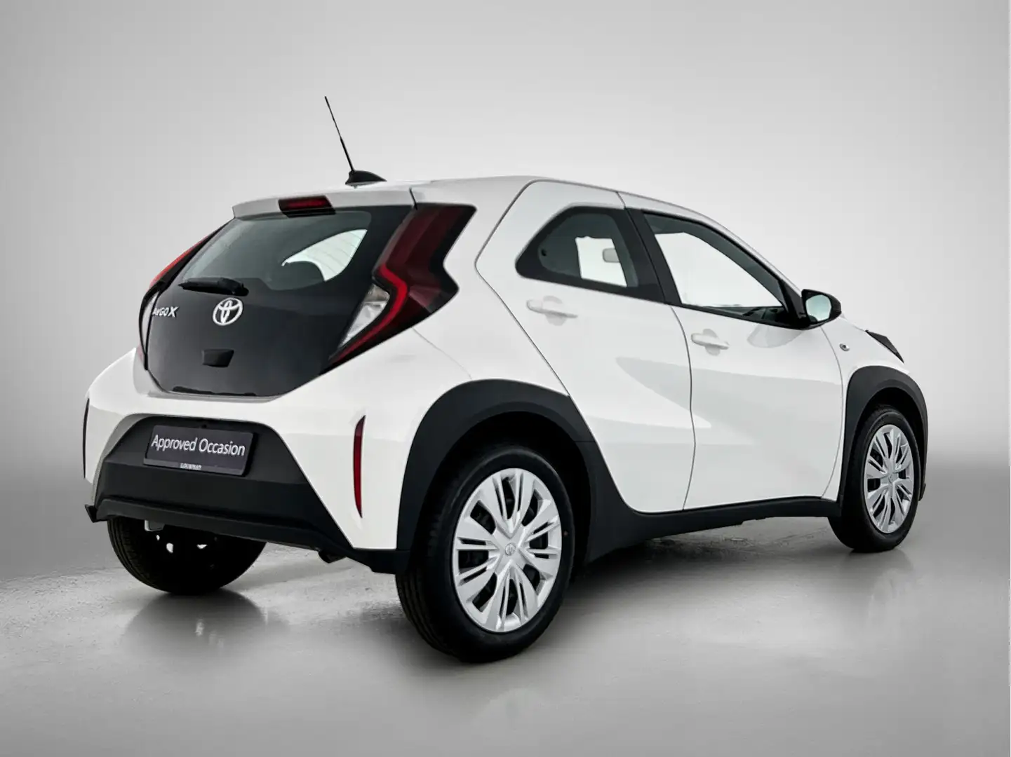 Toyota Aygo X 1.0 VVT-i S-CVT Play Wit - 2