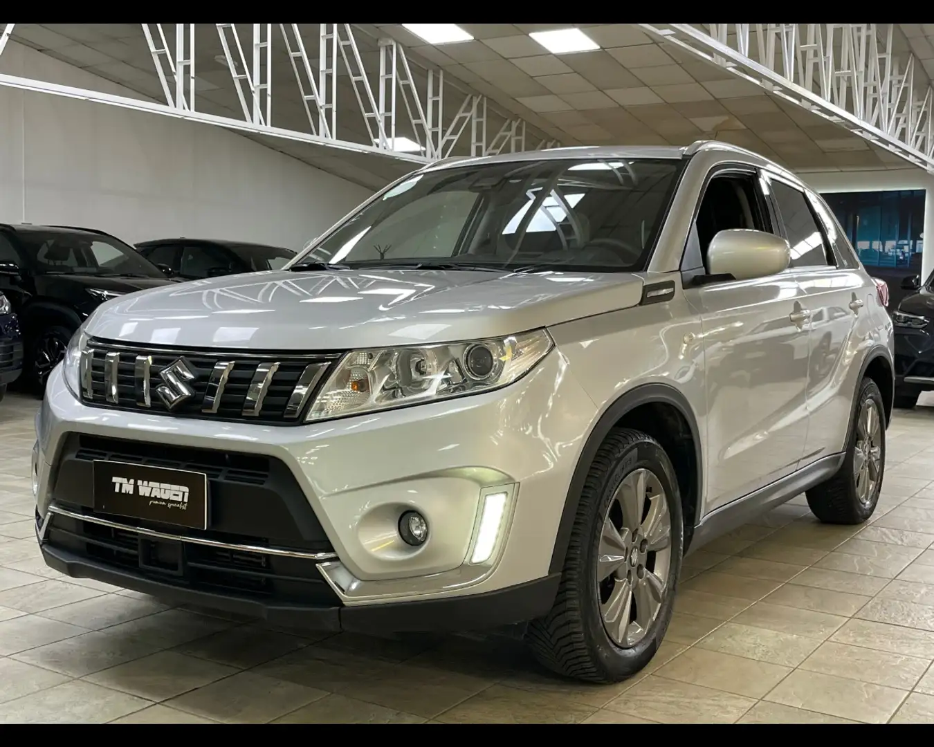 Suzuki Vitara 1.0 Boosterjet 4WD AllGrip Cool 112cv 2019 Argento - 1