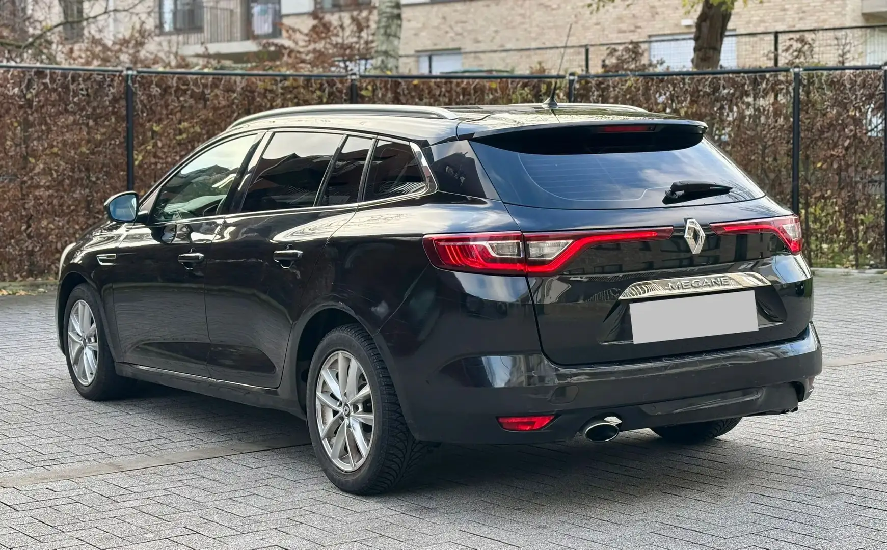 Renault Megane Mégane SW 1.2 TCe Energy Limited#2 Zwart - 2