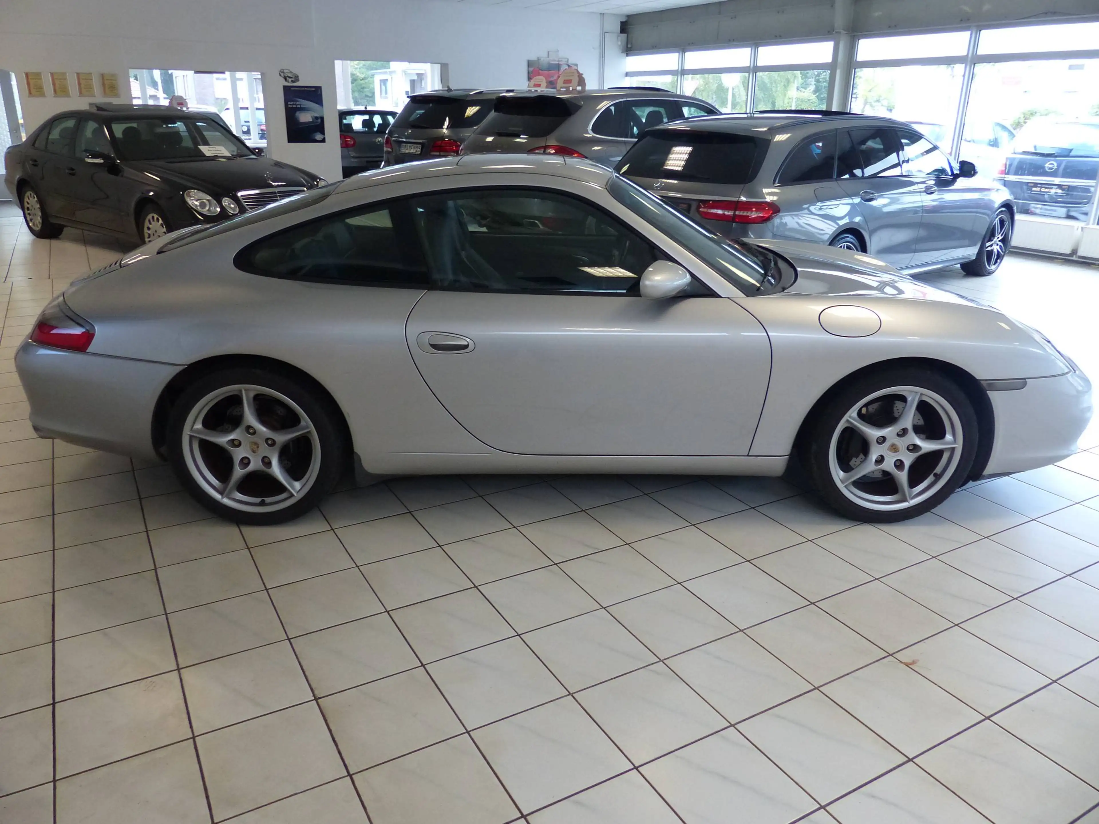 Porsche 996 911 Coupe Carrera Exclusive*NAVI*LEDER*SHZ*TÜV NEU* — photo 5