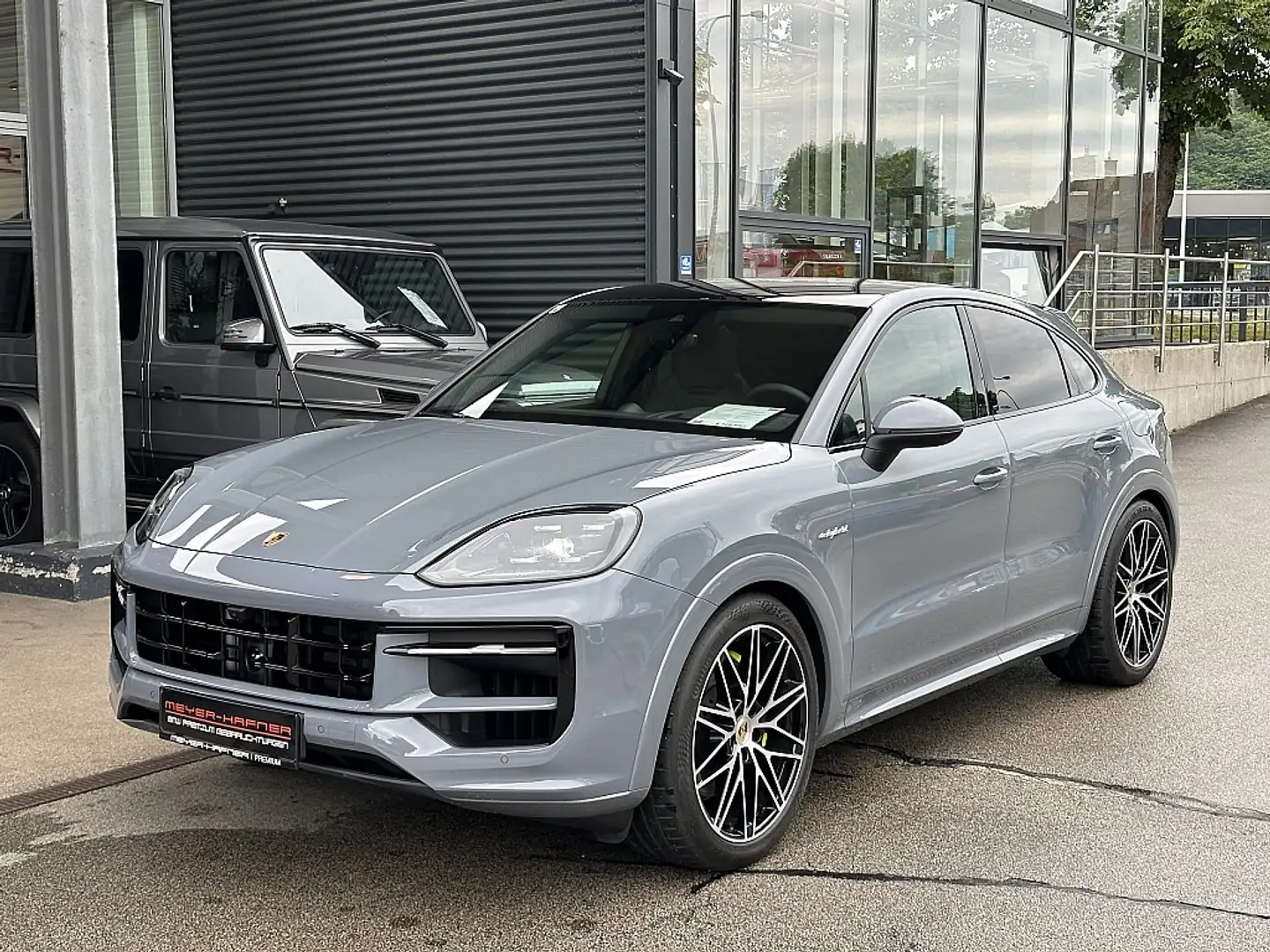 Porsche Cayenne Coupe III E-Hybrid PHEV 21,8 kWh Aut. / Luft / ... Grau - 1