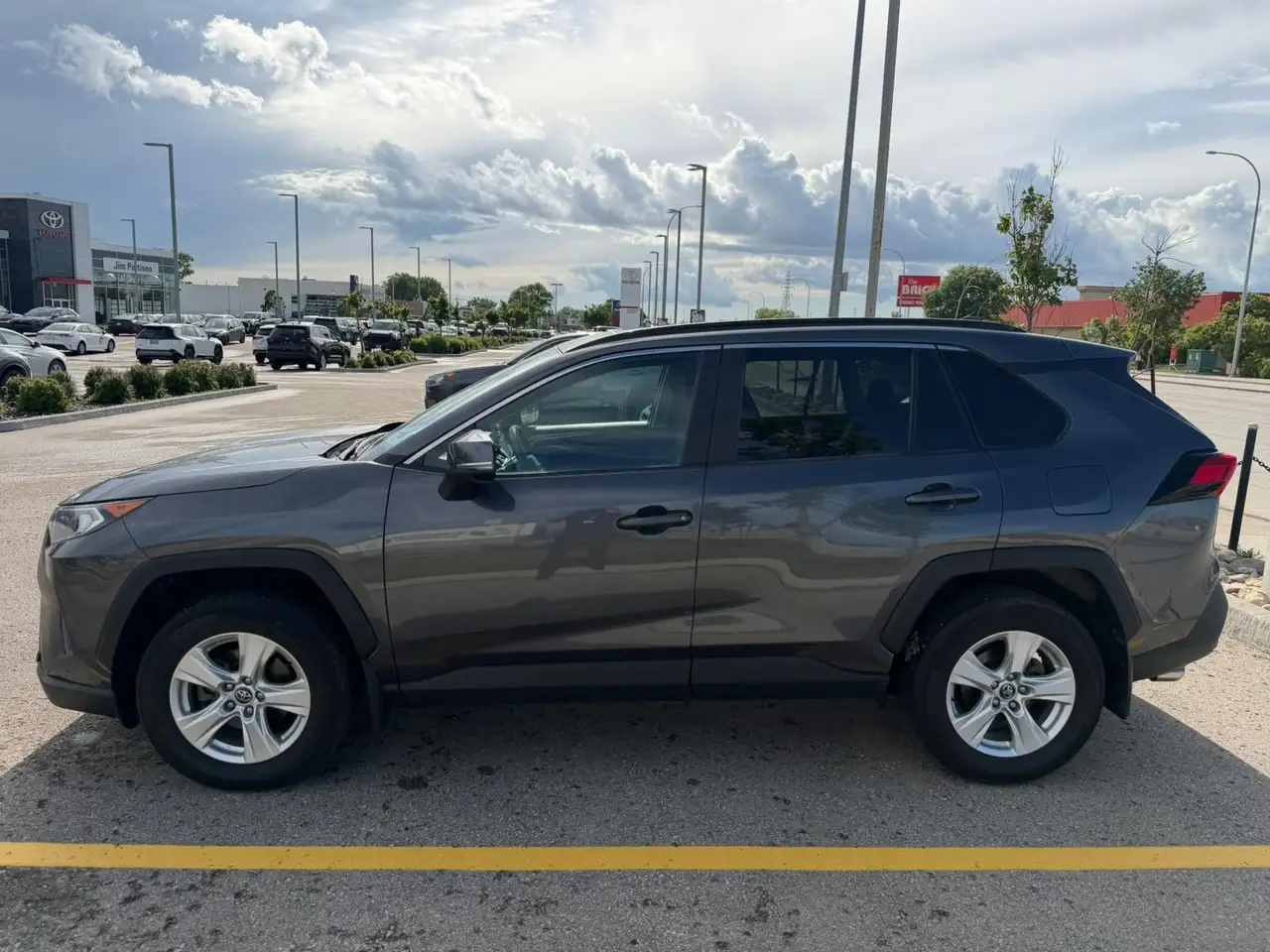 Toyota RAV 4 снимка Toyota RAV 4