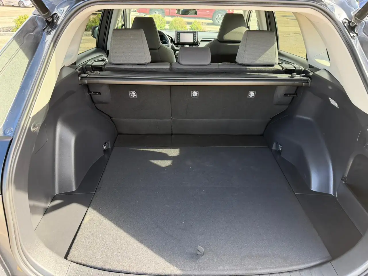 Toyota RAV 4 снимка Toyota RAV 4