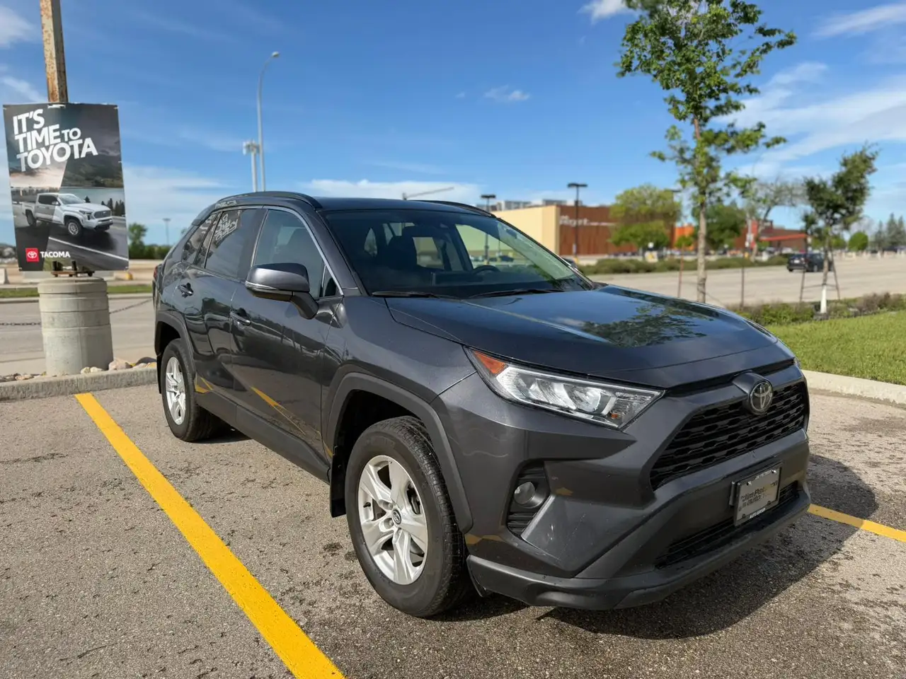 Toyota RAV 4 снимка Toyota RAV 4