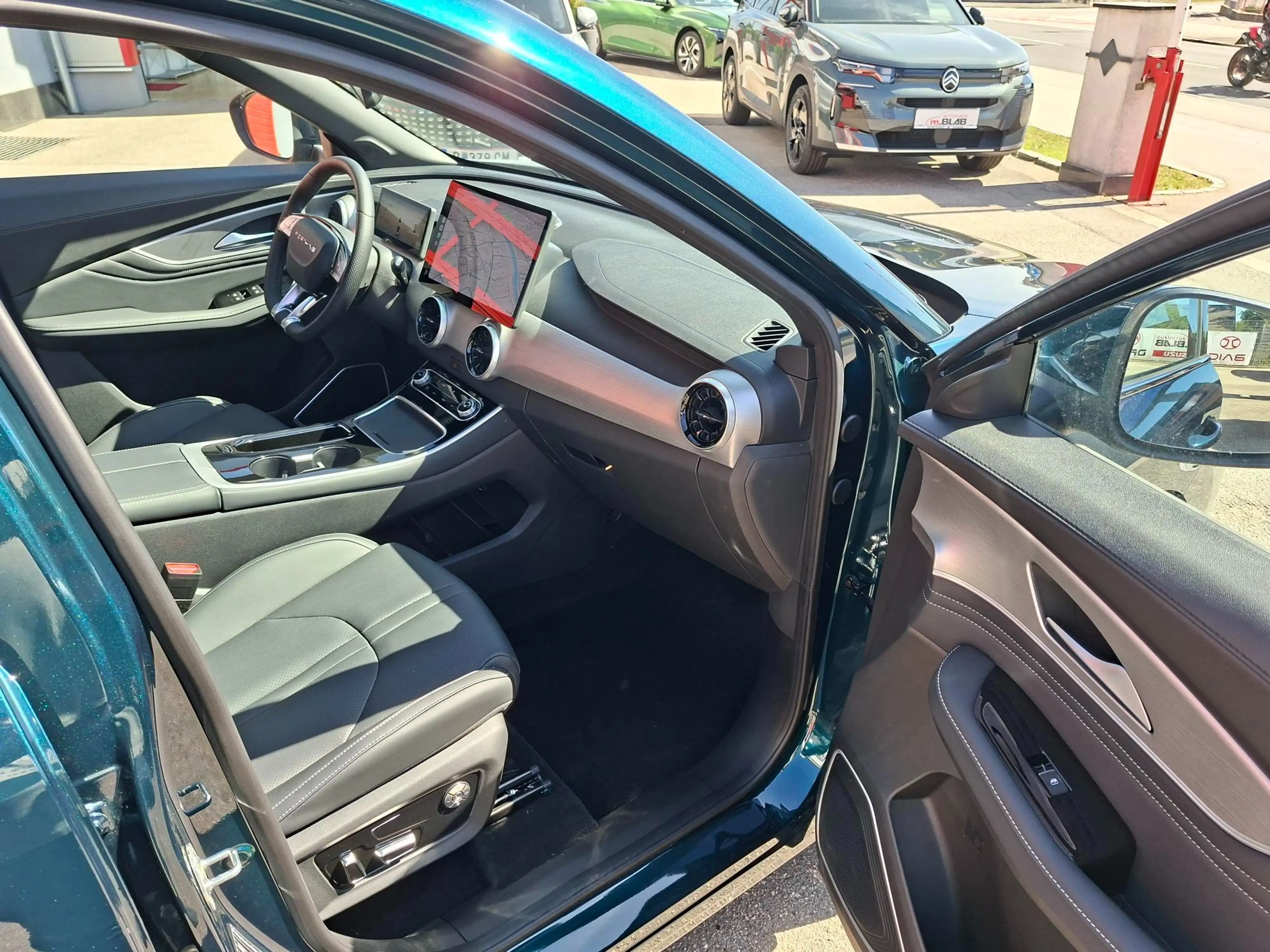 Forthing T5 Evo Forthing 5 Range-Extender Hybrid — photo 15
