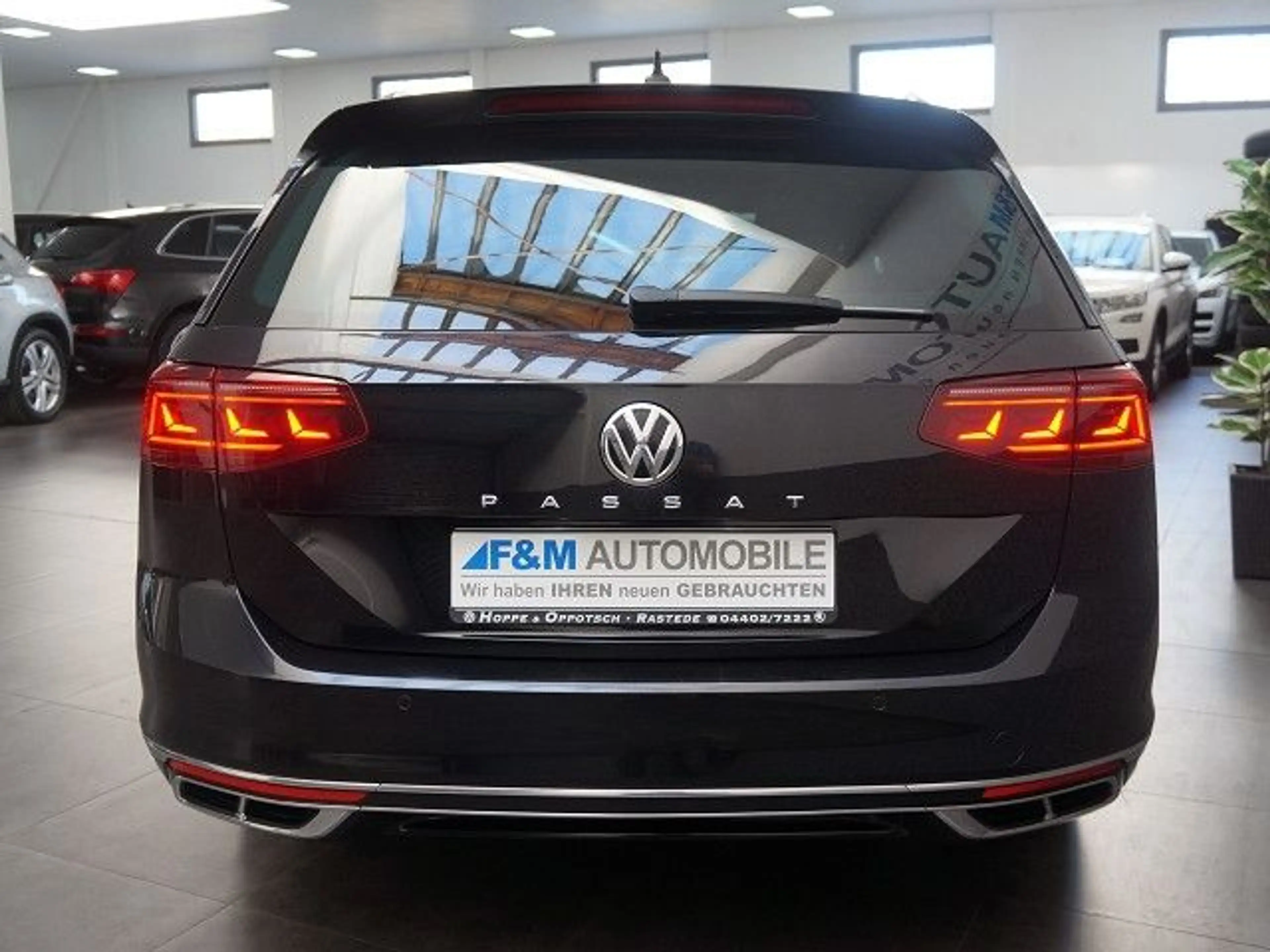 Volkswagen Passat Variant 2.0 TDI DSG R-Line Pano Leder Nav — photo 7