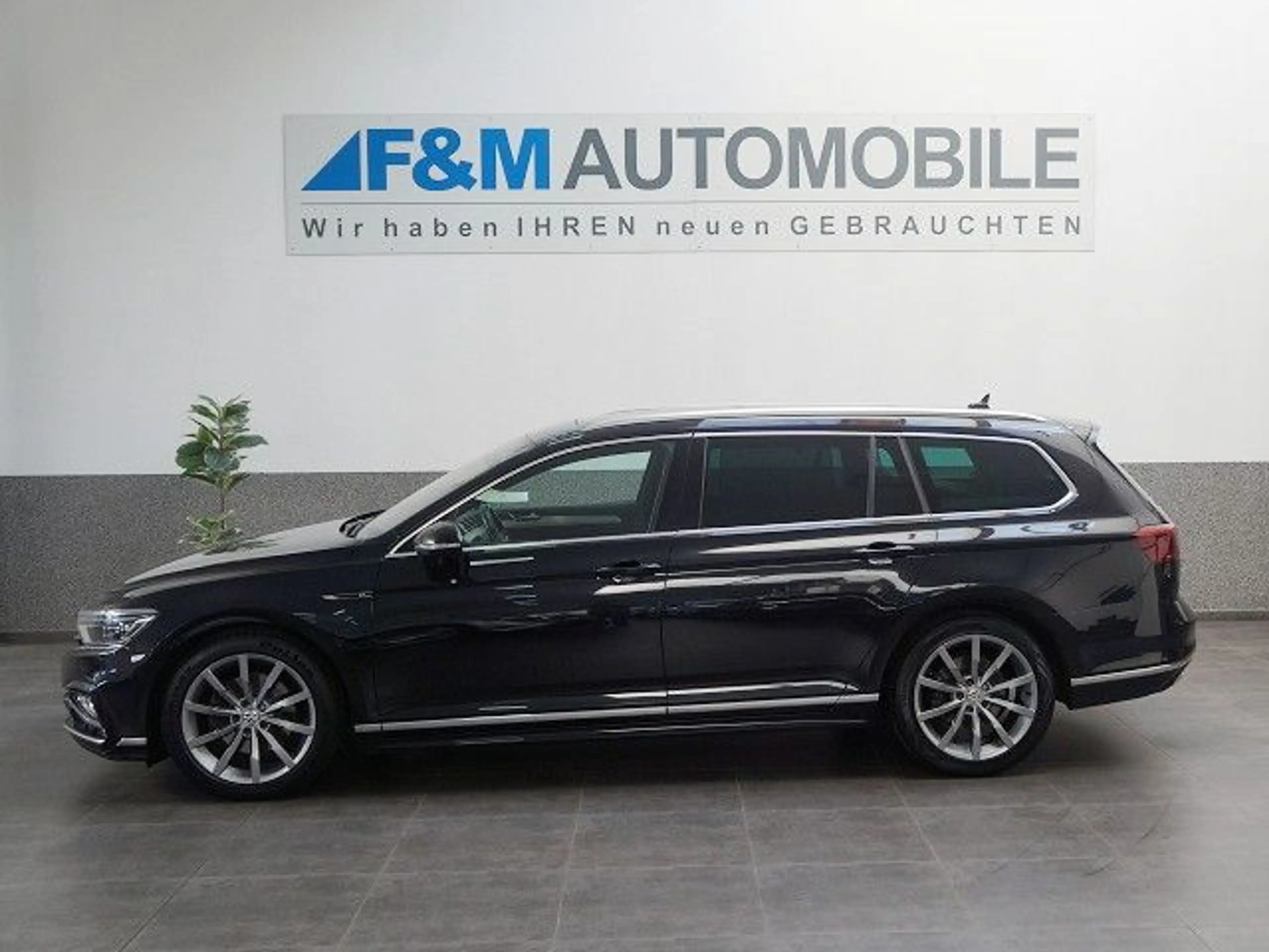 Volkswagen Passat Variant 2.0 TDI DSG R-Line Pano Leder Nav — photo 5