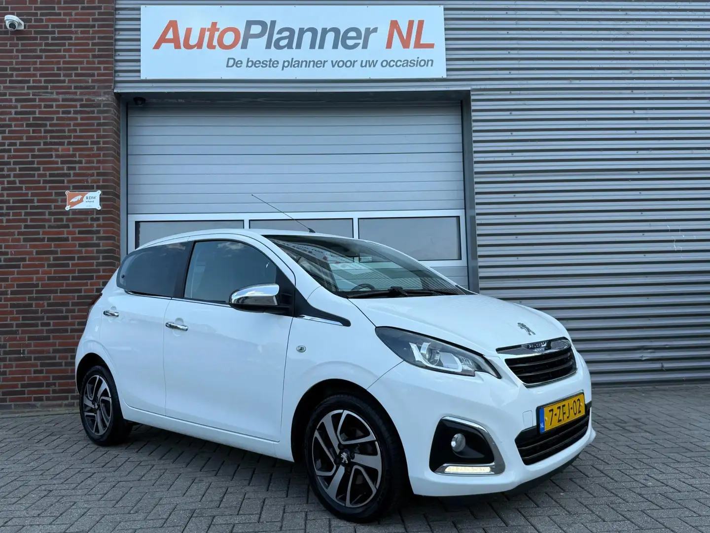 Peugeot 108 1.0 e-VTi Première! Camera! Clima! Cruise! Wit - 1