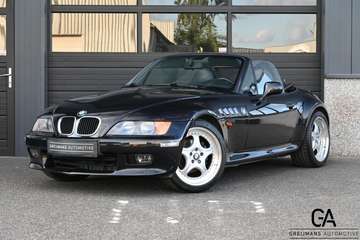 Roadster 2.8
