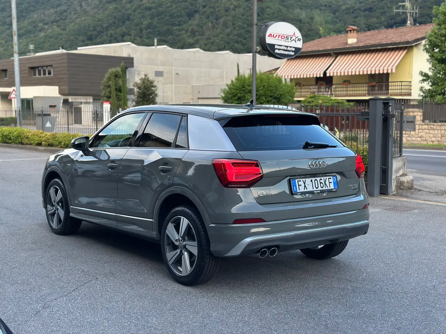 Audi Q2 35 2.0 tdi  S line  quattro 150cv s-tronic my19 Grigio - 2
