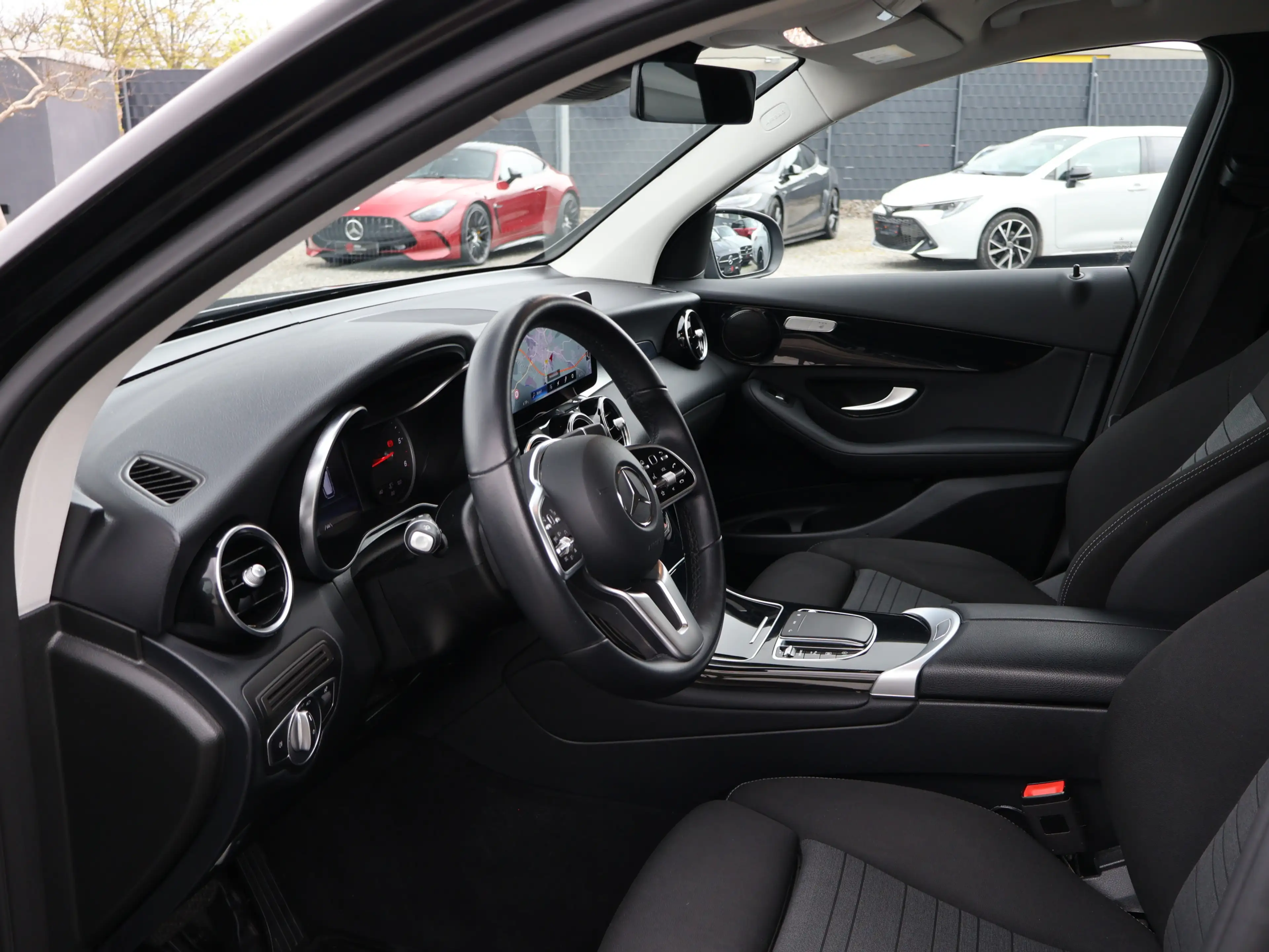 Mercedes-Benz GLC 400 d 4M Distronic-MBUX-Kamera-Sitzhzg — photo 12