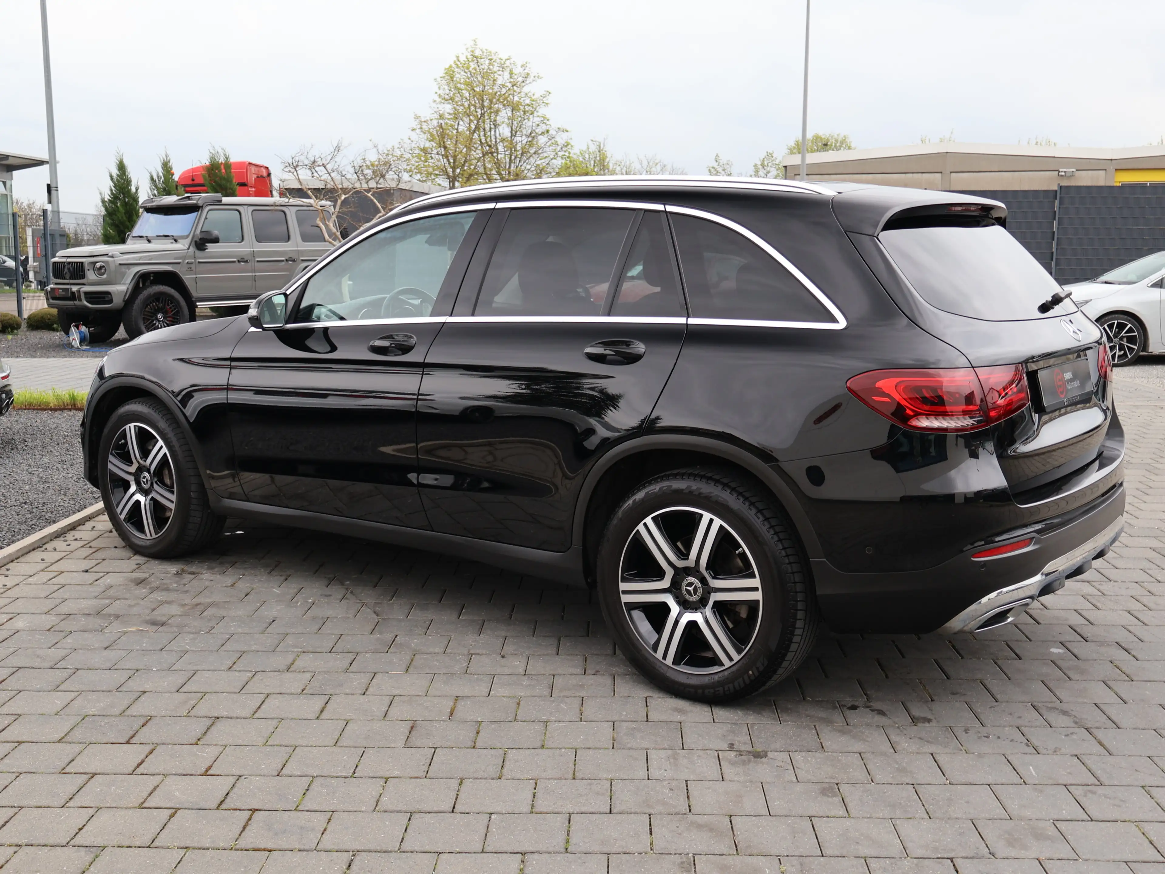 Mercedes-Benz GLC 400 d 4M Distronic-MBUX-Kamera-Sitzhzg — photo 6