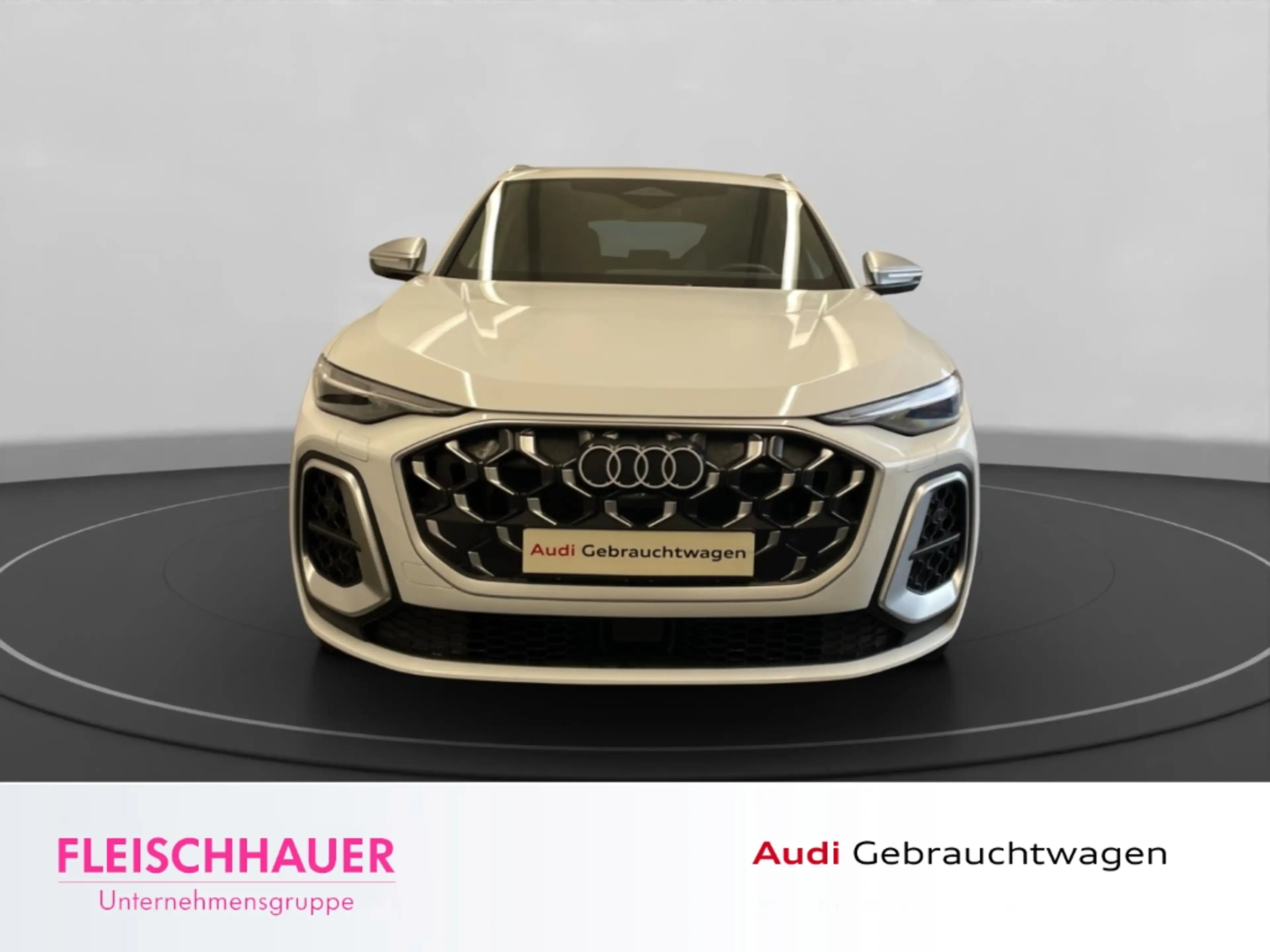 Audi SQ5 3.0 TFSI quattro S tronic StandHZG LED Navi Tel.-V — photo 2