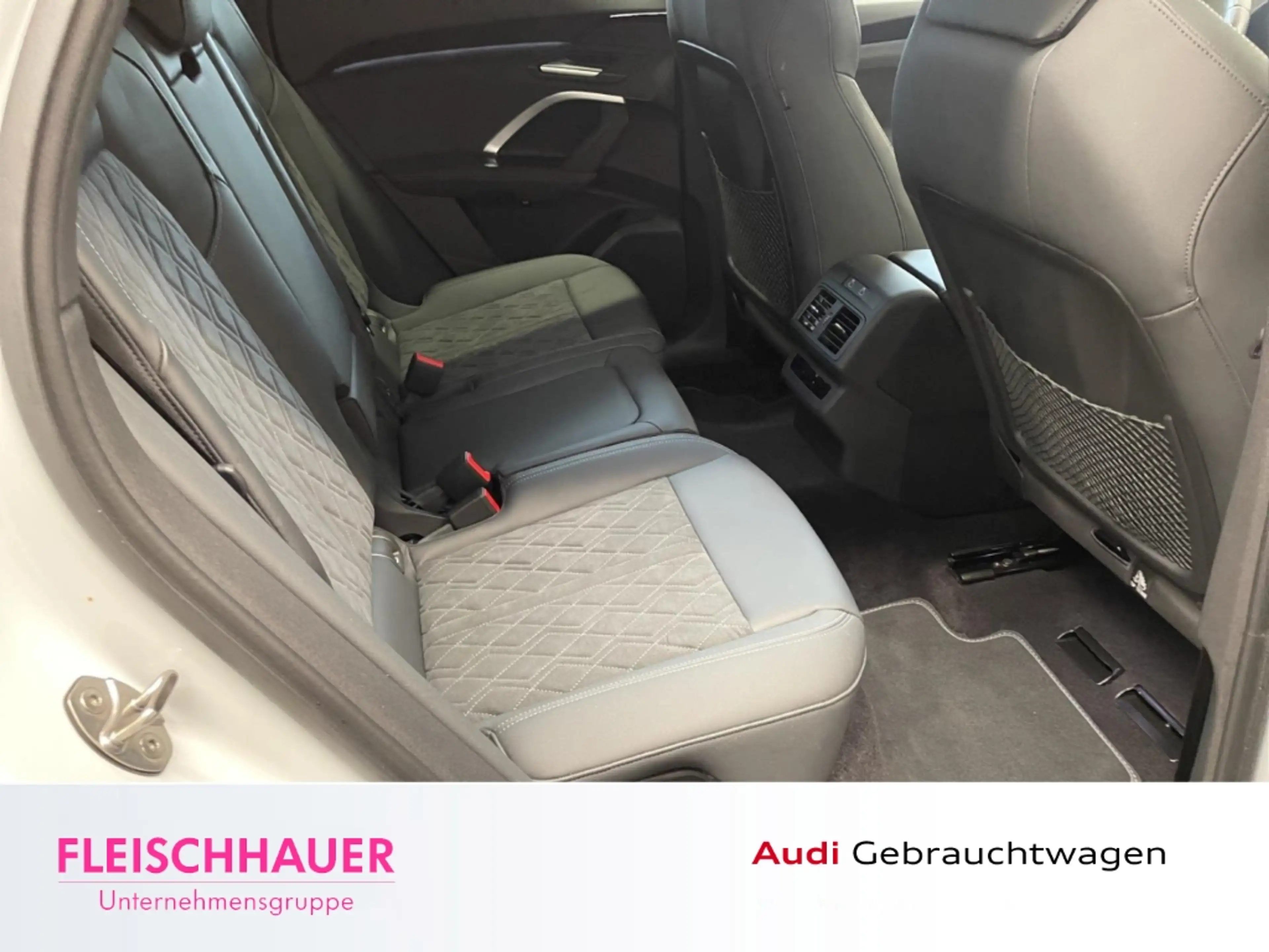 Audi SQ5 3.0 TFSI quattro S tronic StandHZG LED Navi Tel.-V — photo 10