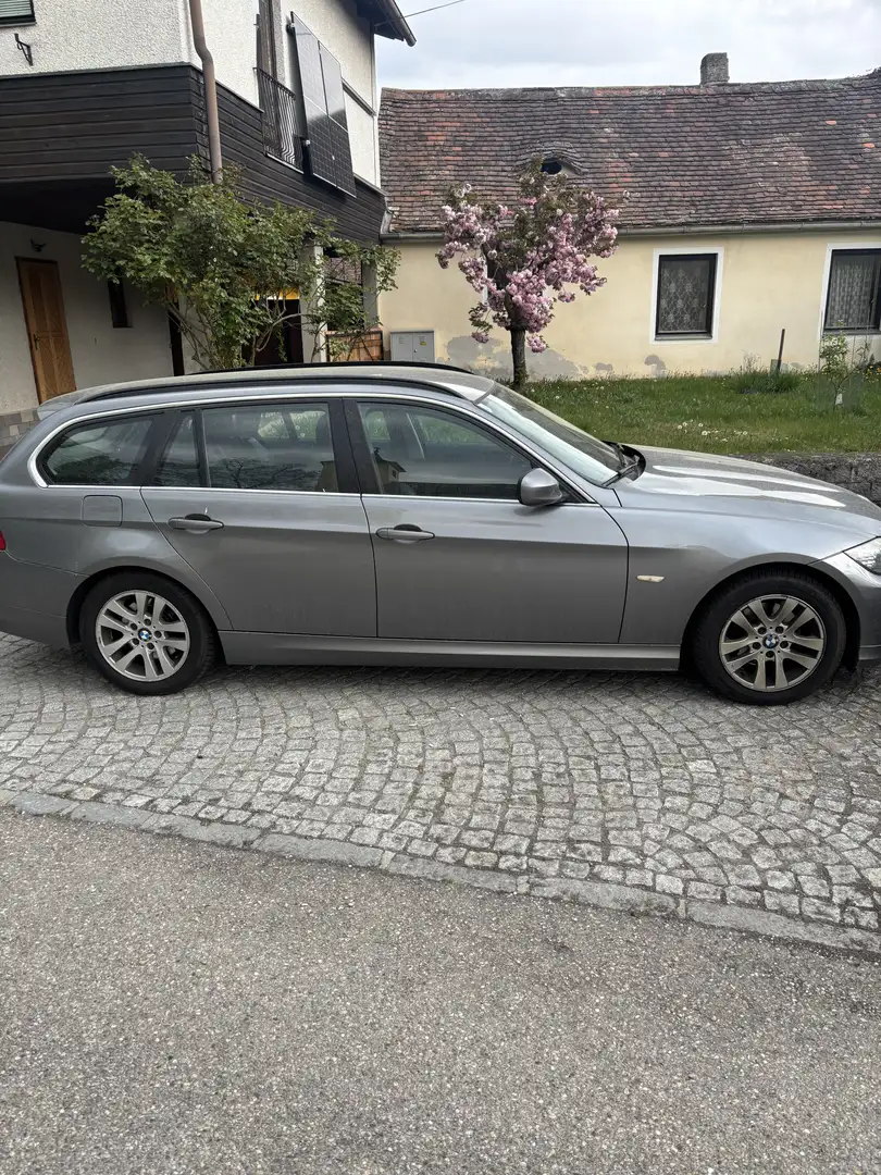 BMW 316 316d Touring E91 - 2