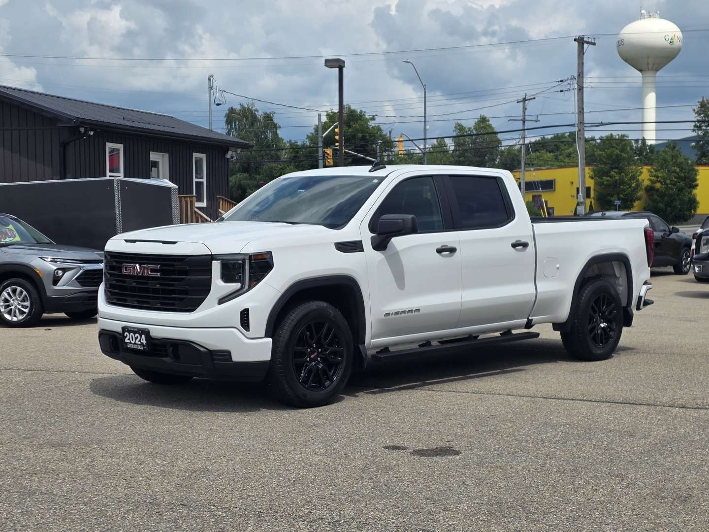 2024 GMC Sierra 1500 Pro Crew Cab 4WD GM Lease return