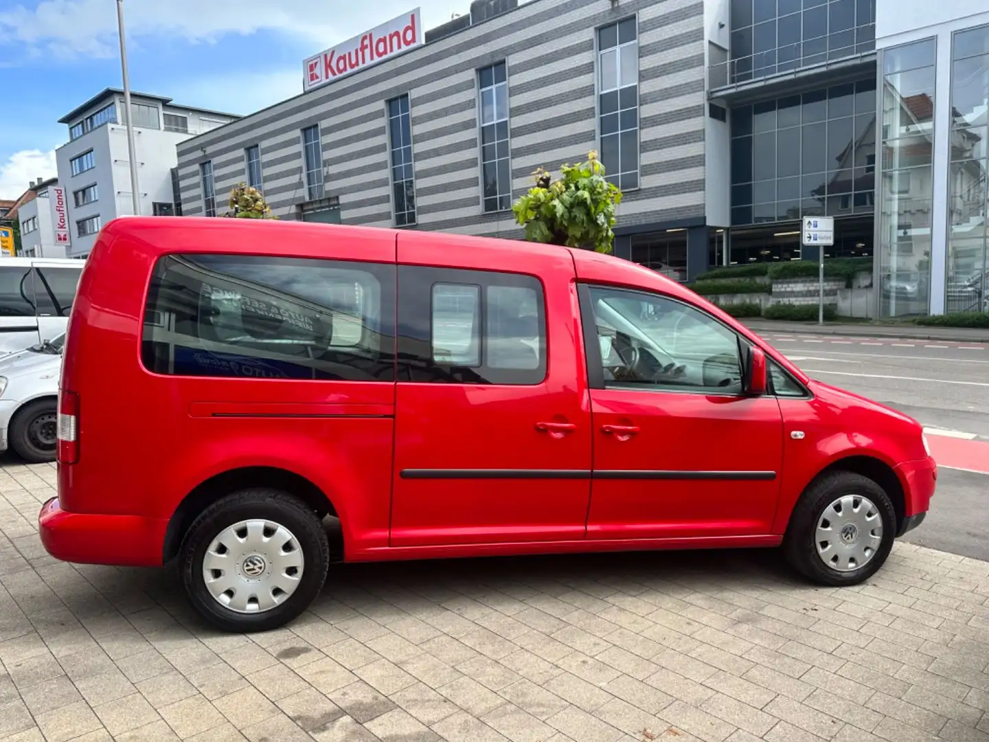 Volkswagen Caddy Maxi Life Team*Behindertengerecht Rampe* Rot - 2