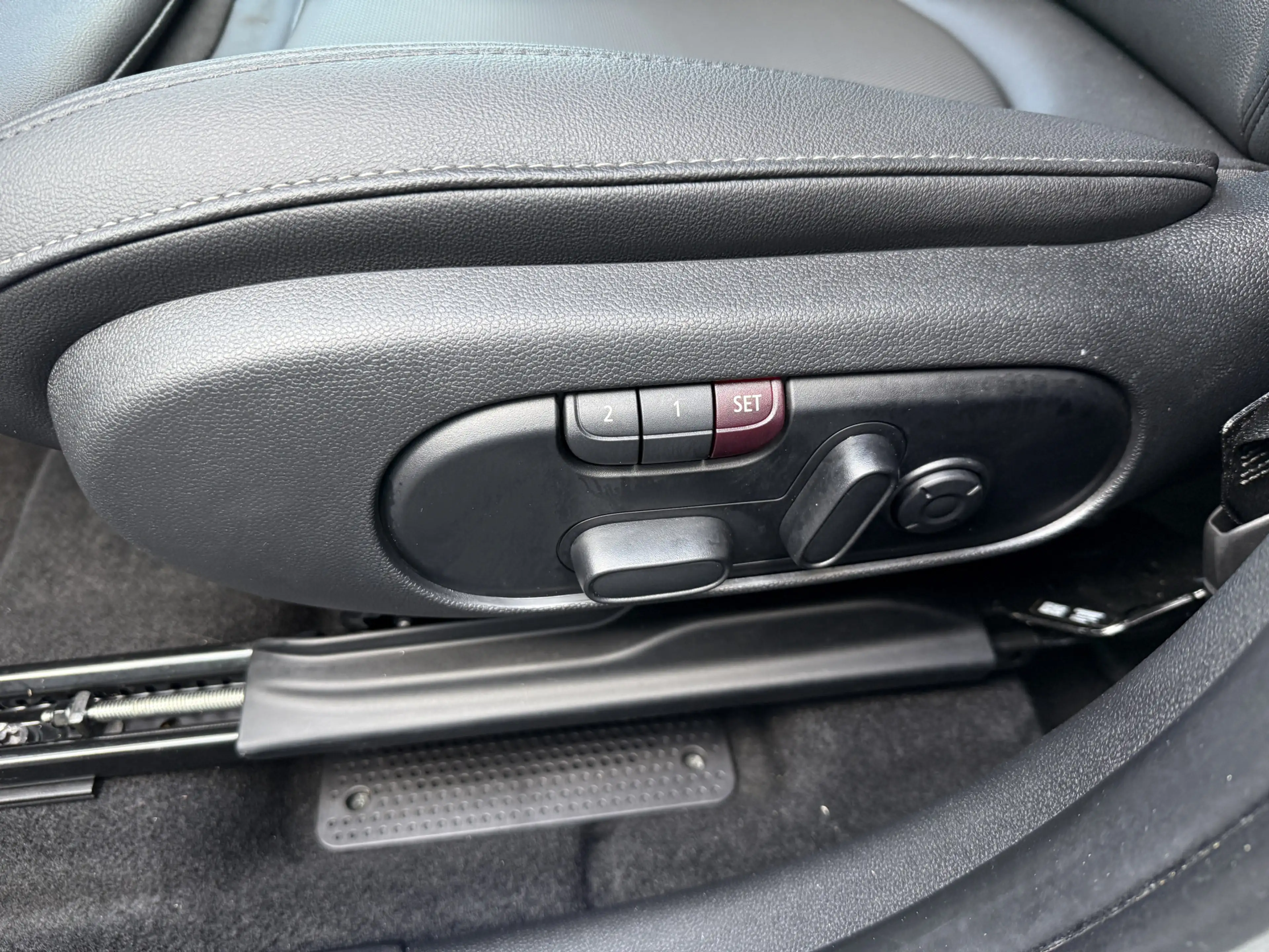 MINI Cooper SE Countryman 1.5 ALL Leder/Camera/Apple — photo 8