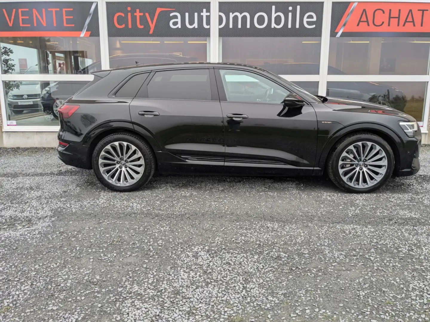 Audi e-tron 71 kWh 50 Quattro S line - autonomie 320 kms Noir - 2