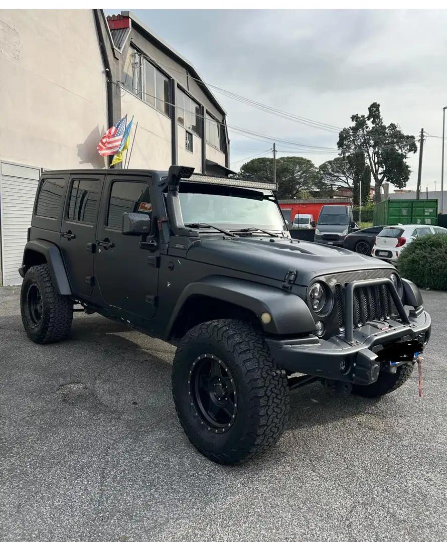 Jeep Wrangler Unlimited 2.8 CRD Automatik Sport - 2