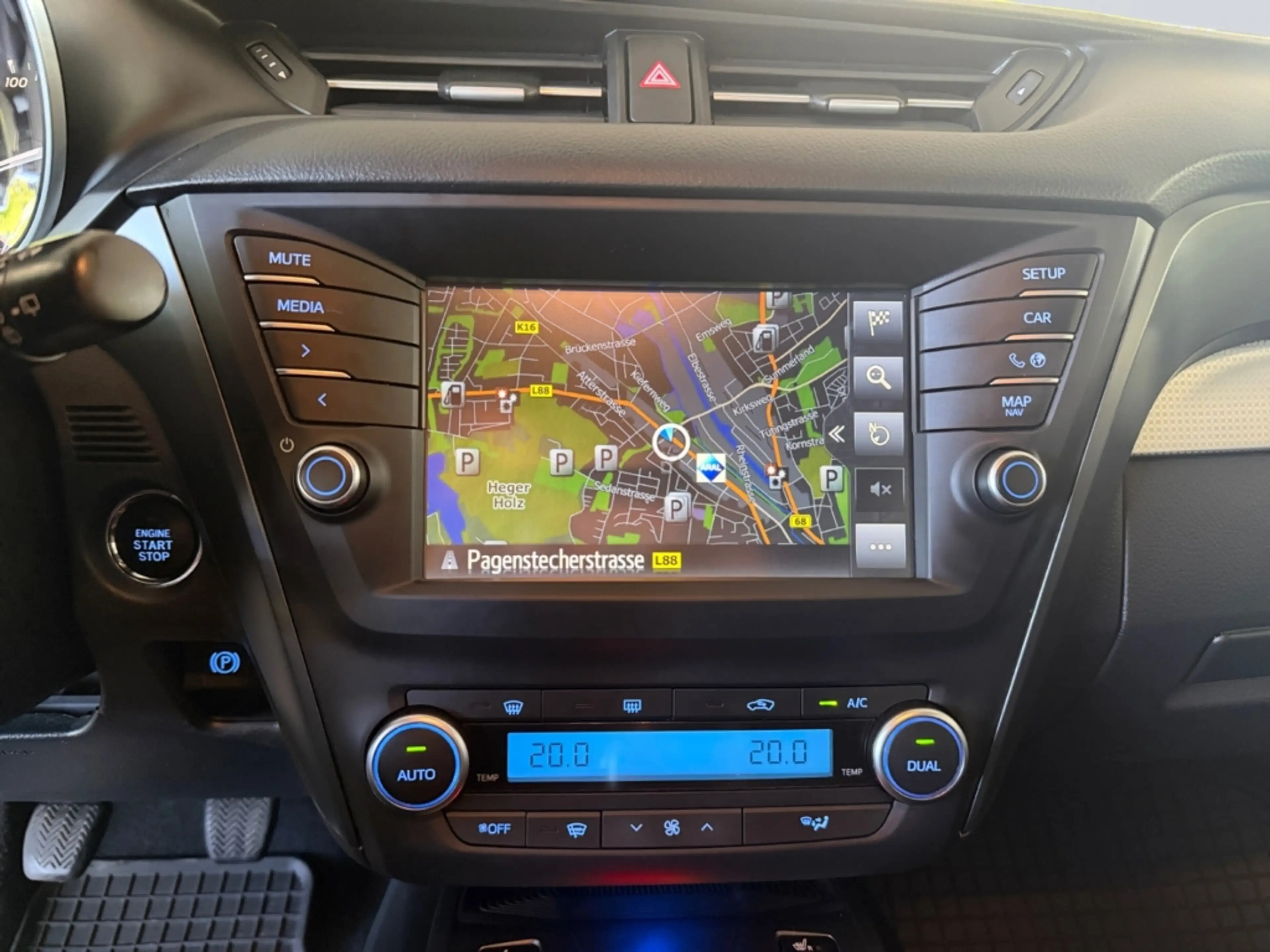 Toyota Avensis 1.8 TS Edition-S *Bi-LED*Navi*SHZ*Kamera* — photo 15