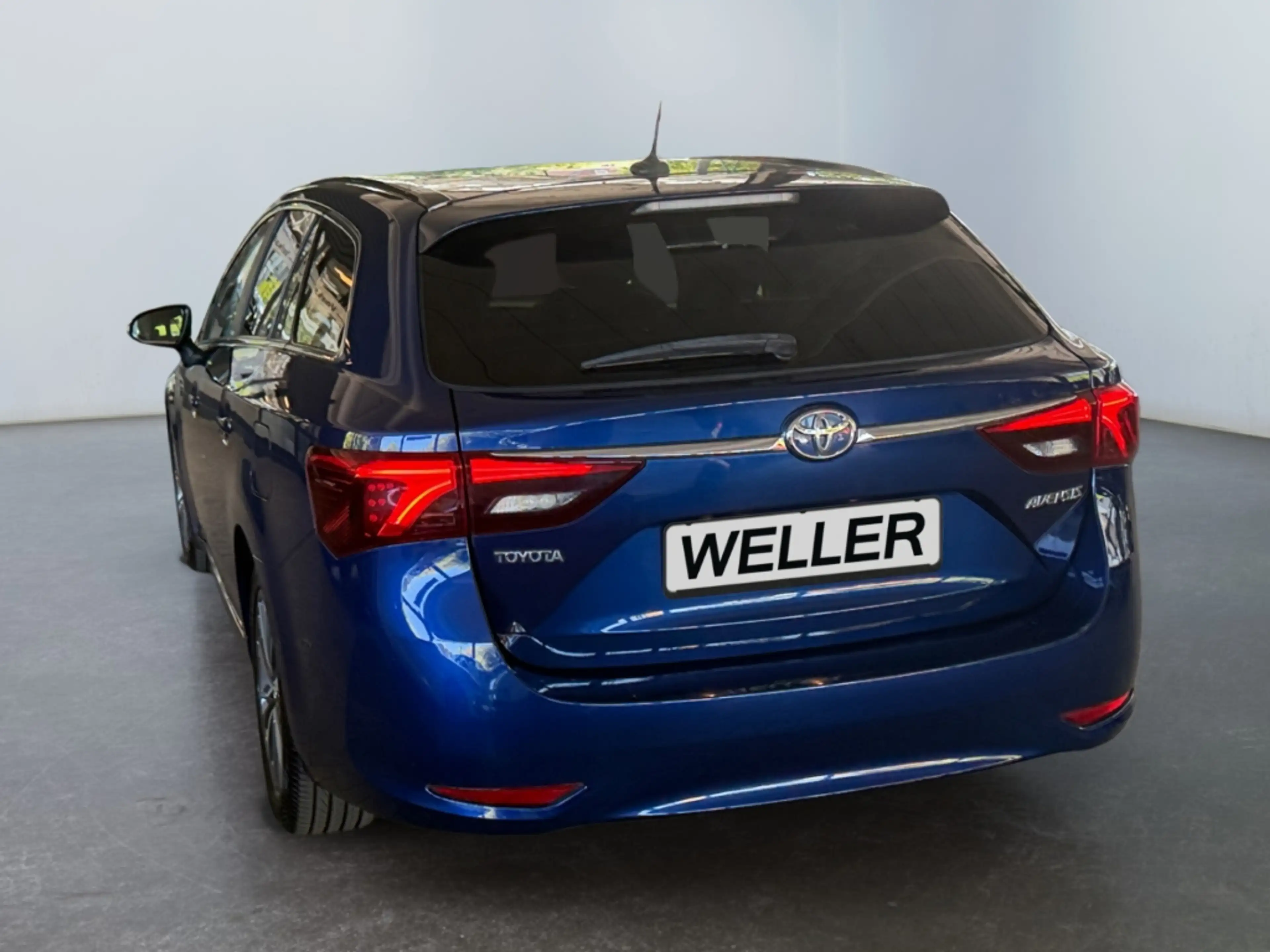 Toyota Avensis 1.8 TS Edition-S *Bi-LED*Navi*SHZ*Kamera* — photo 7