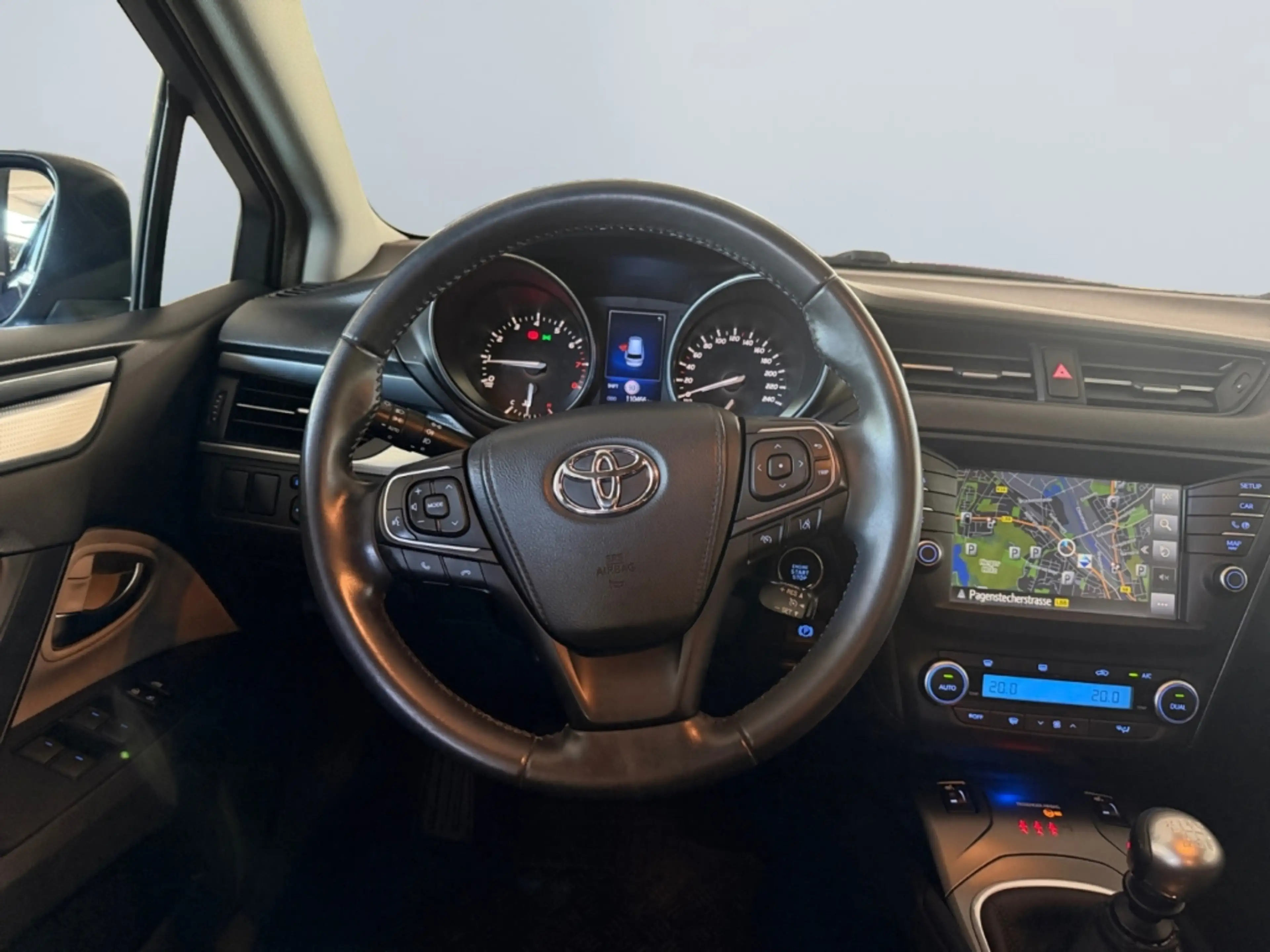 Toyota Avensis 1.8 TS Edition-S *Bi-LED*Navi*SHZ*Kamera* — photo 12