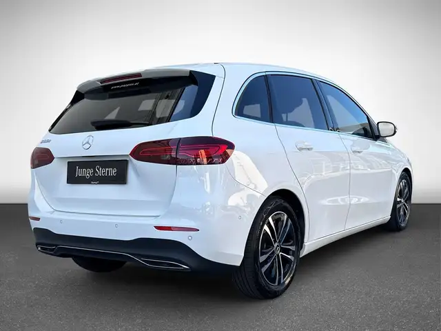 Mercedes-Benz B Class view 6