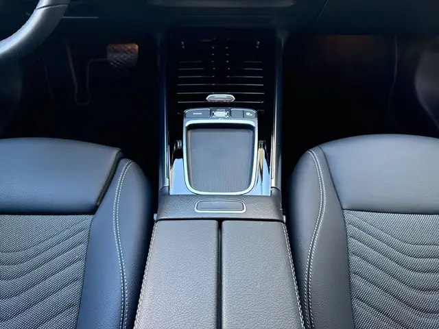 Mercedes-Benz B-Class view 17