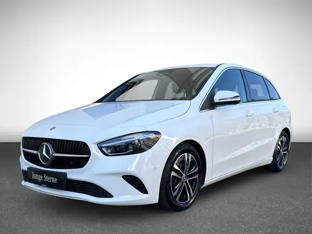 Mercedes-Benz B Class view 2