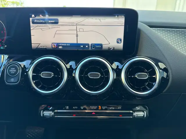 Mercedes-Benz B Class view 10