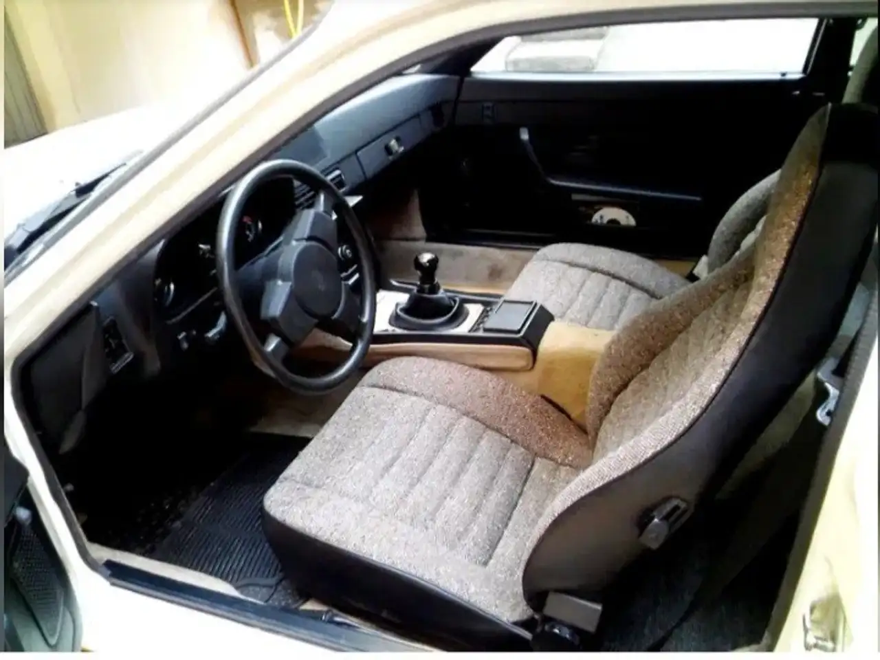 Porsche 924 2.0, foto 10