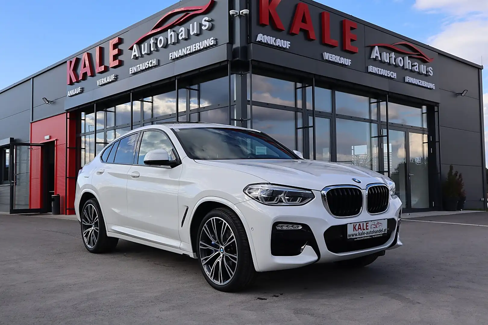 BMW X4 xDrive 30d M Sport Aut.*Panoramadach*Navi*Led* Weiß - 1