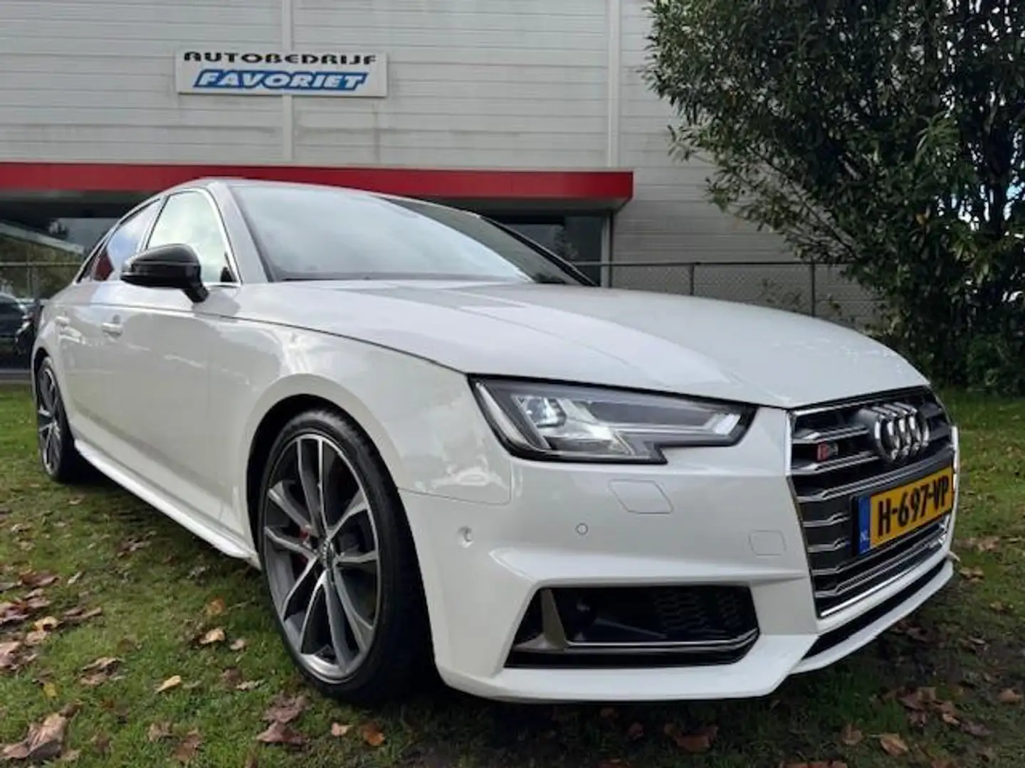 Audi A4 Limousine 3.0TFSI S4 QUATTRO 400PK PROLINE PLUS White - 1