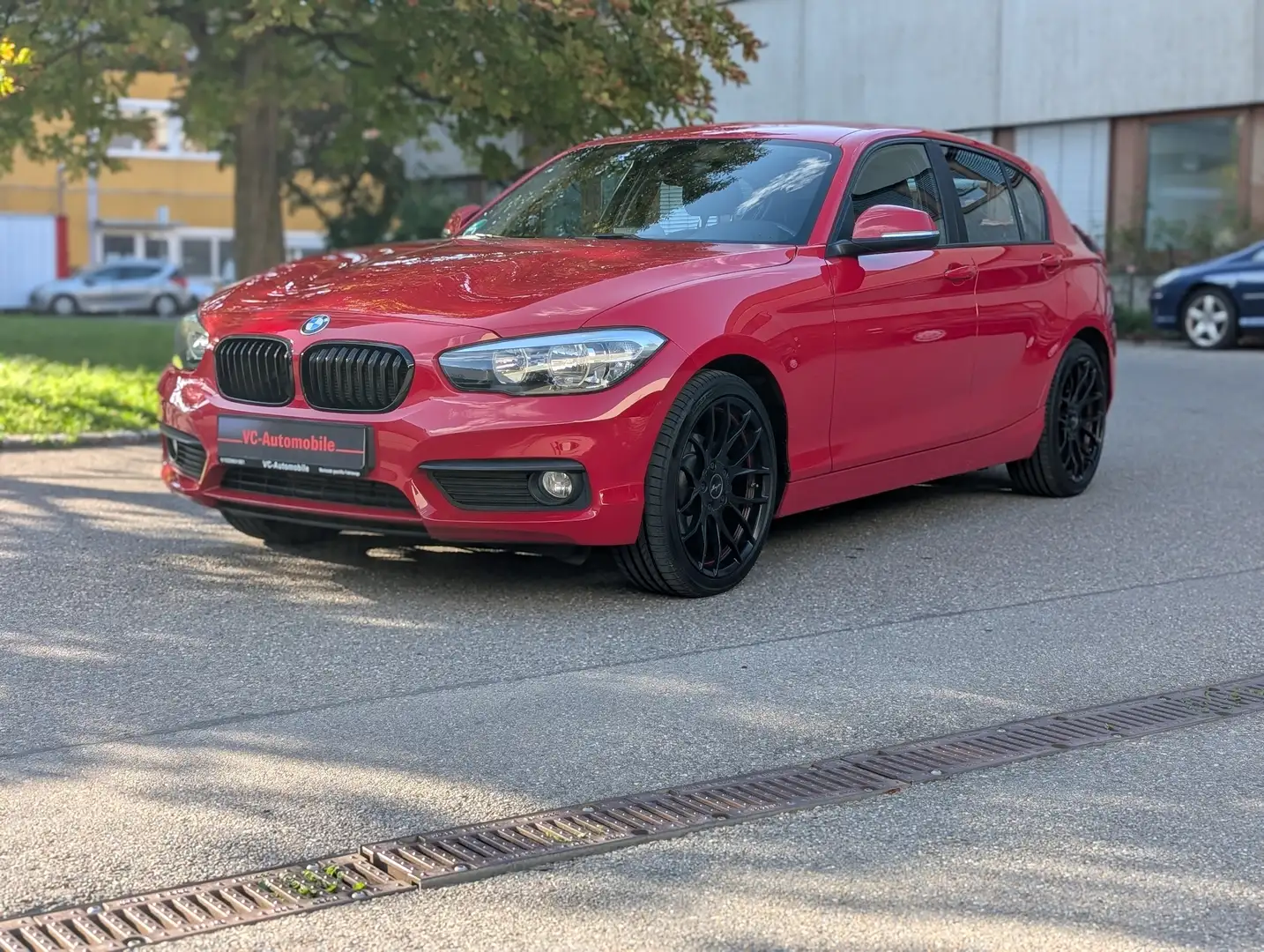 BMW 116 116i/Temp/SHZ/Bluetooth/MfL/BMW SH Rot - 2