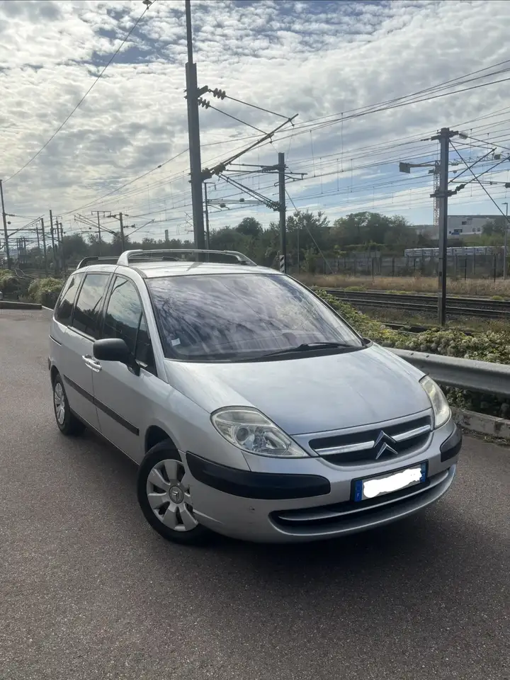 Citroën C8