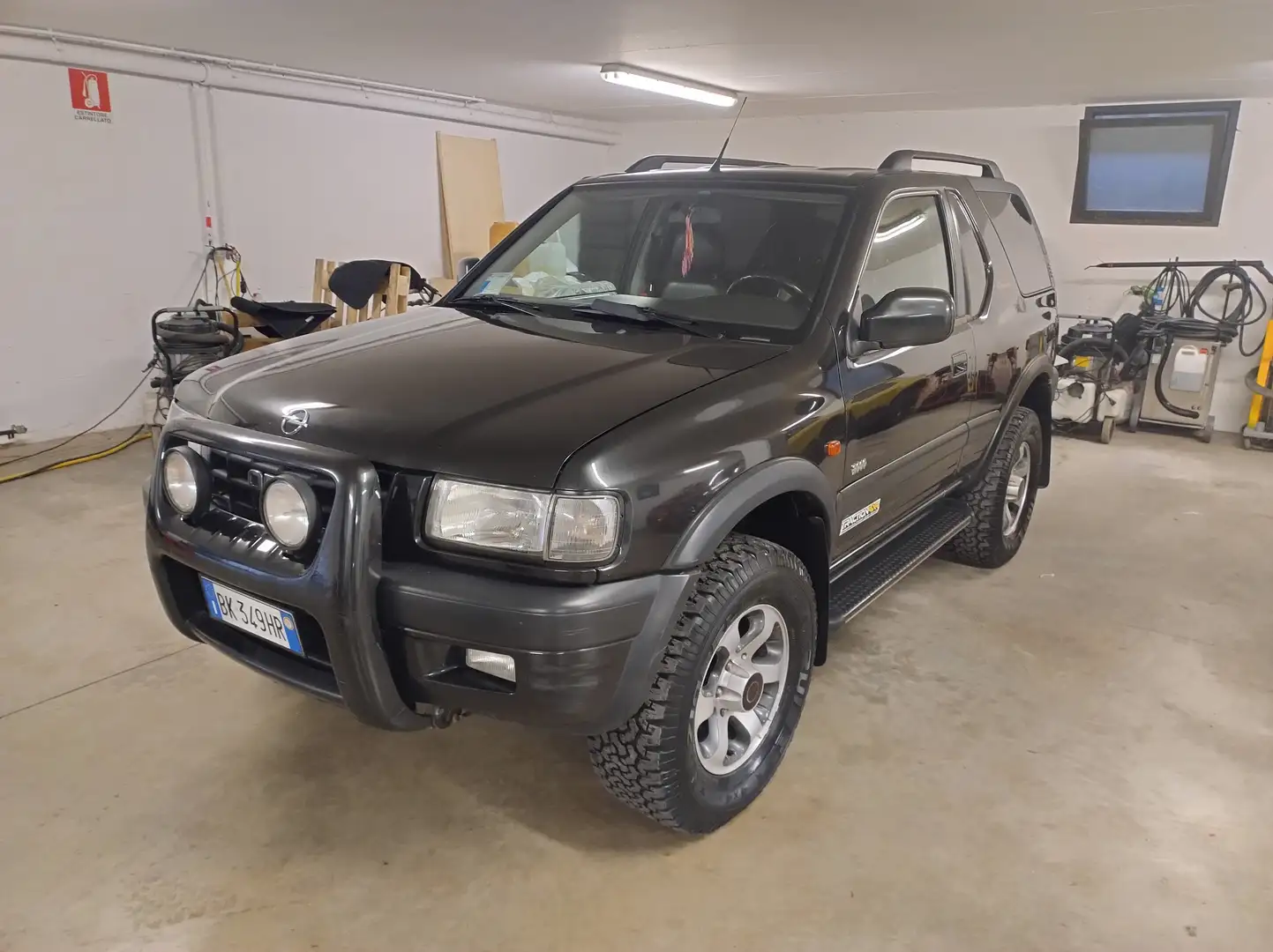 Opel Frontera Frontera II 1999 Sport HT 2.2 dti 16v Edition2000 Noir - 1