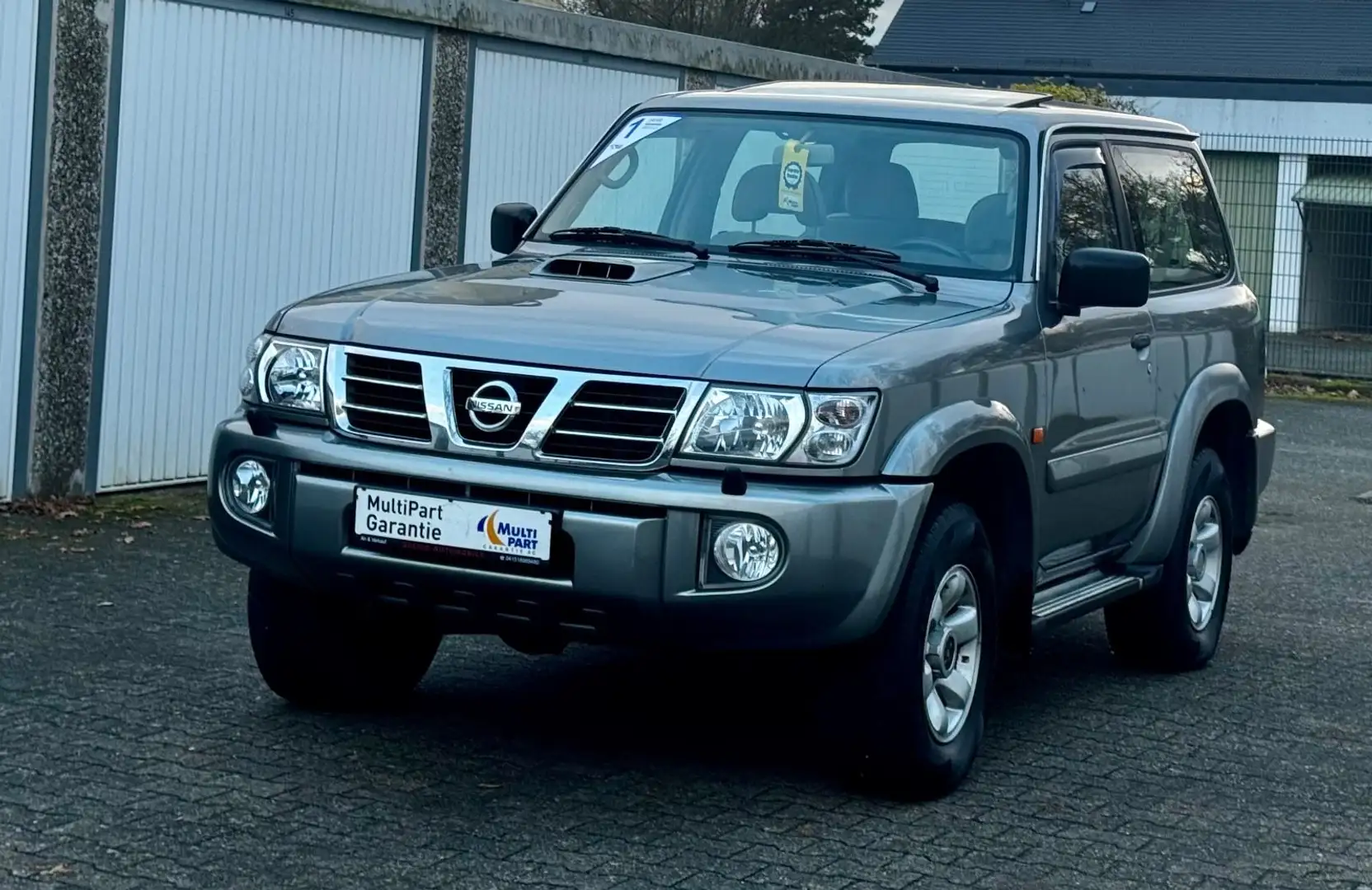 Nissan Patrol 3.0l Di Comfort Gris - 2