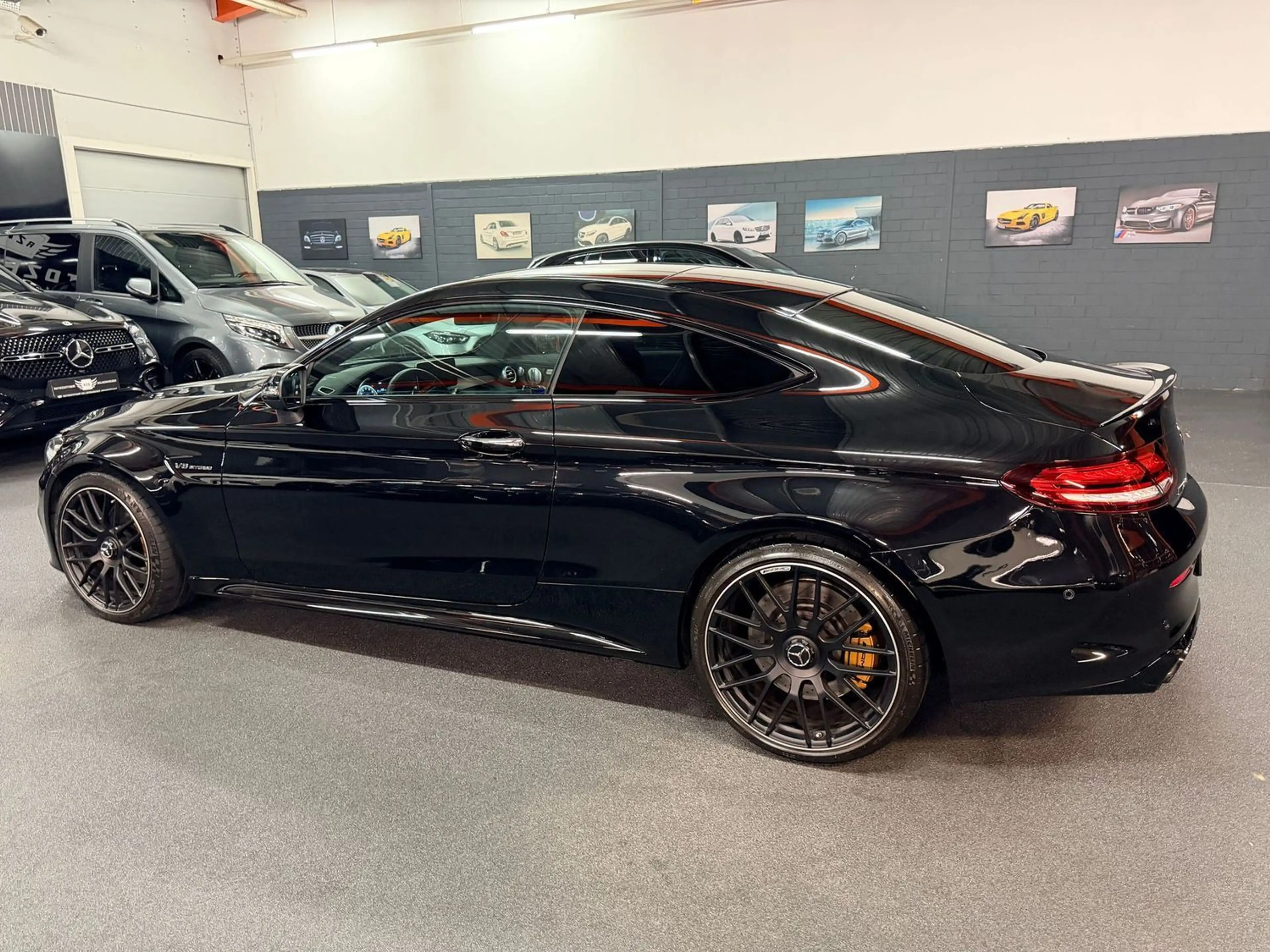 Mercedes-Benz C 63 AMG Coupé PANO/DISTR/LEDER/BURM/MLTBEAM/NIG — photo 8